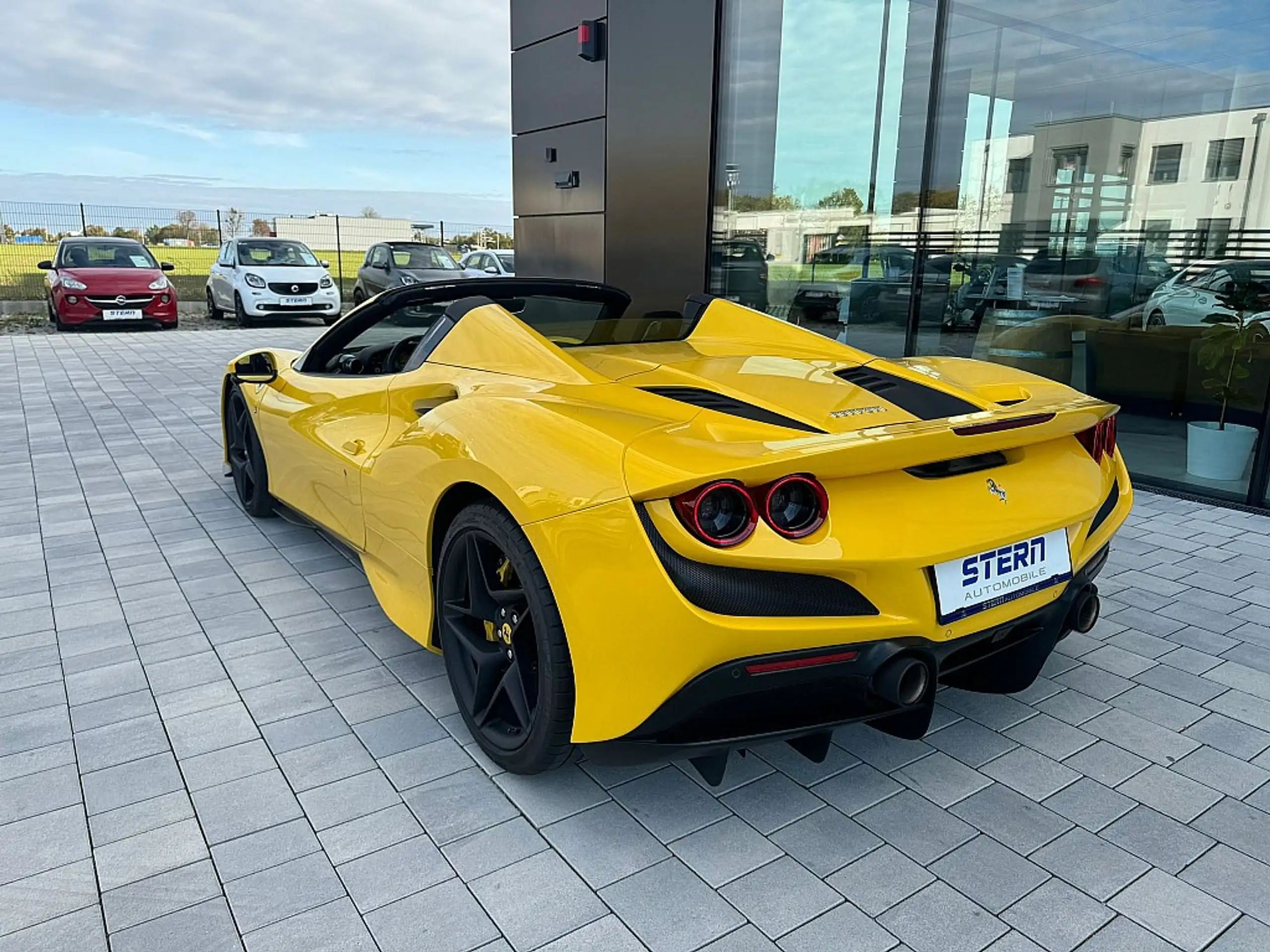 Ferrari - F8 Spider