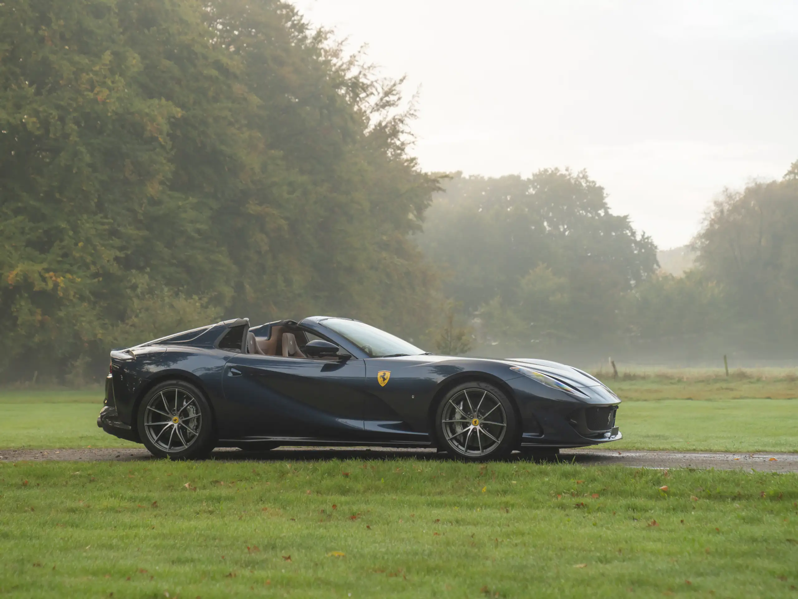 Ferrari - 812