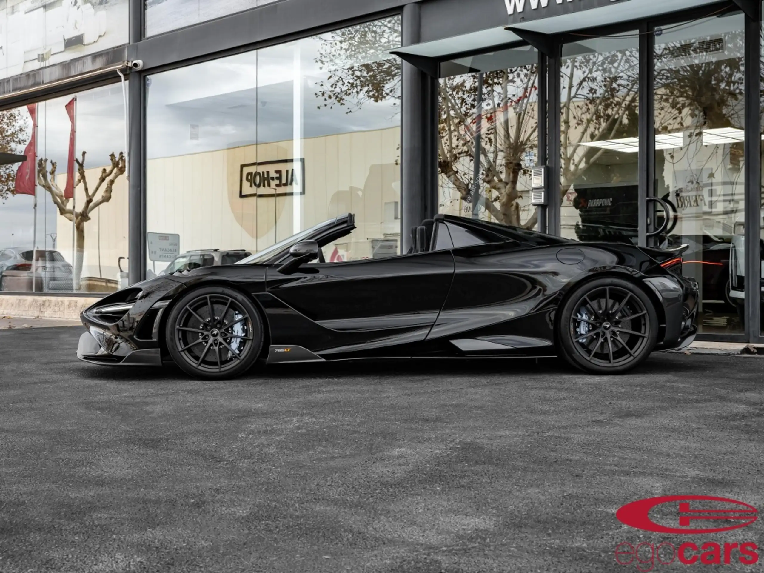 McLaren - 765LT Spider