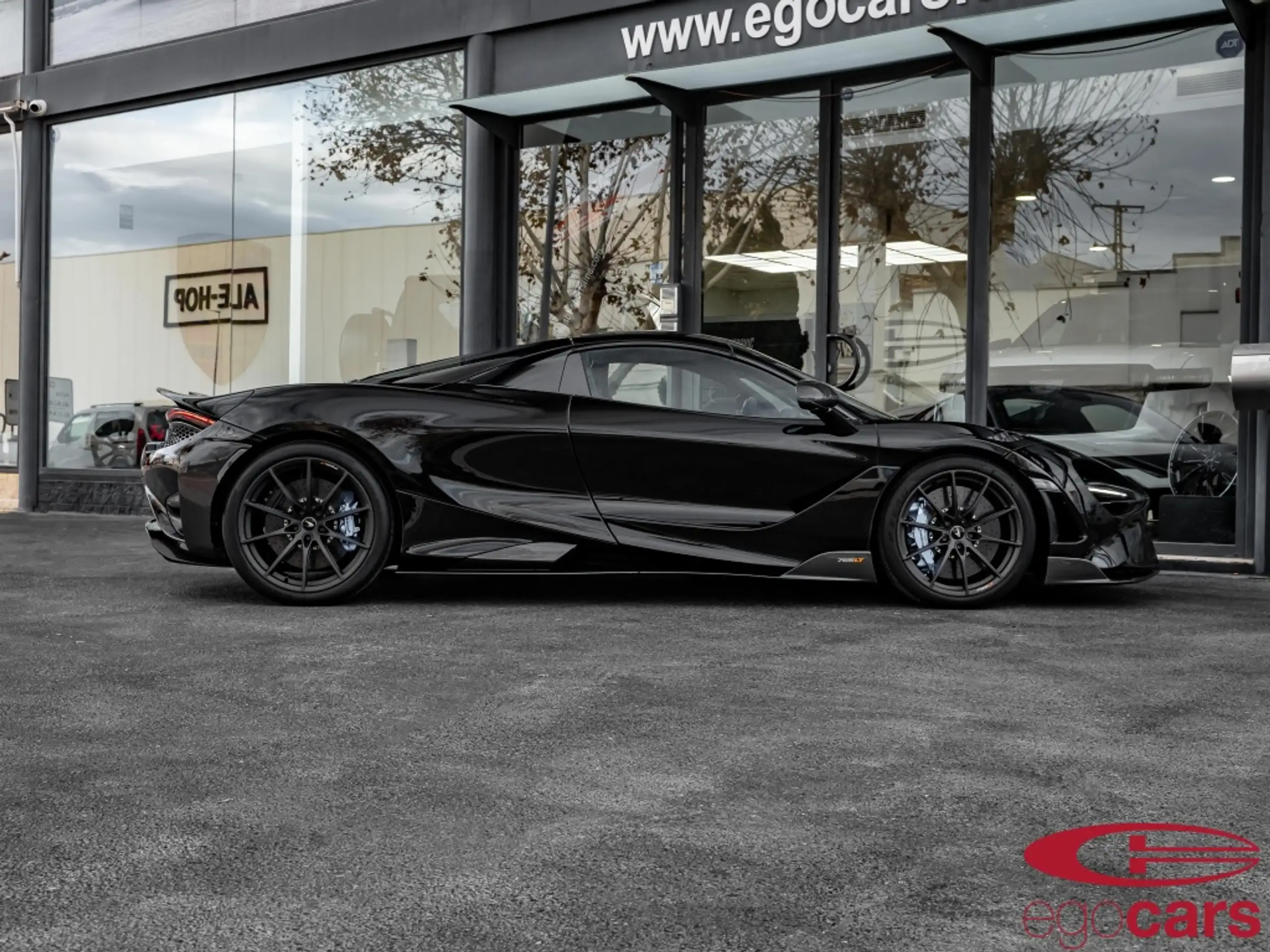 McLaren - 765LT Spider