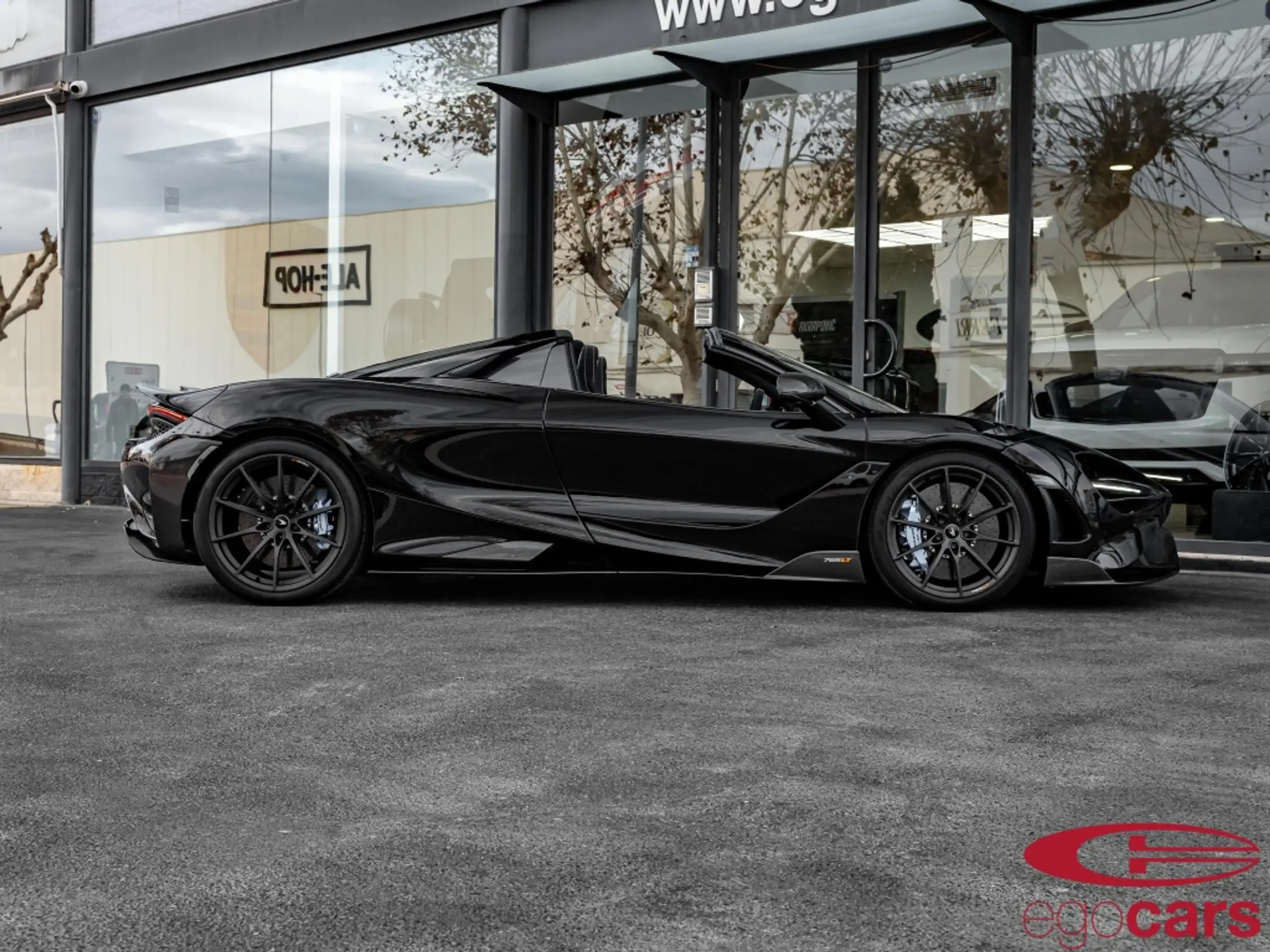 McLaren - 765LT Spider