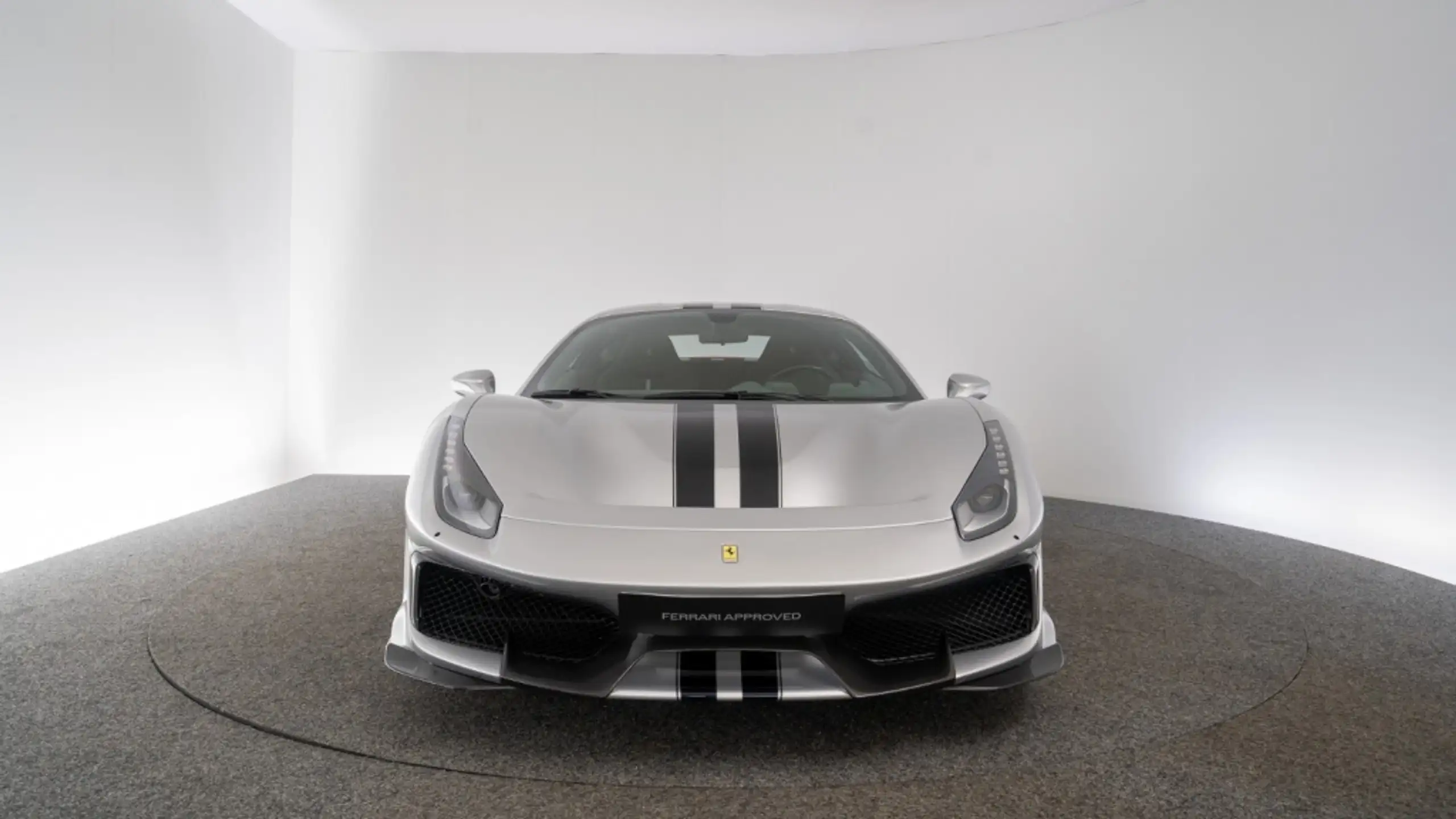 Ferrari - 488