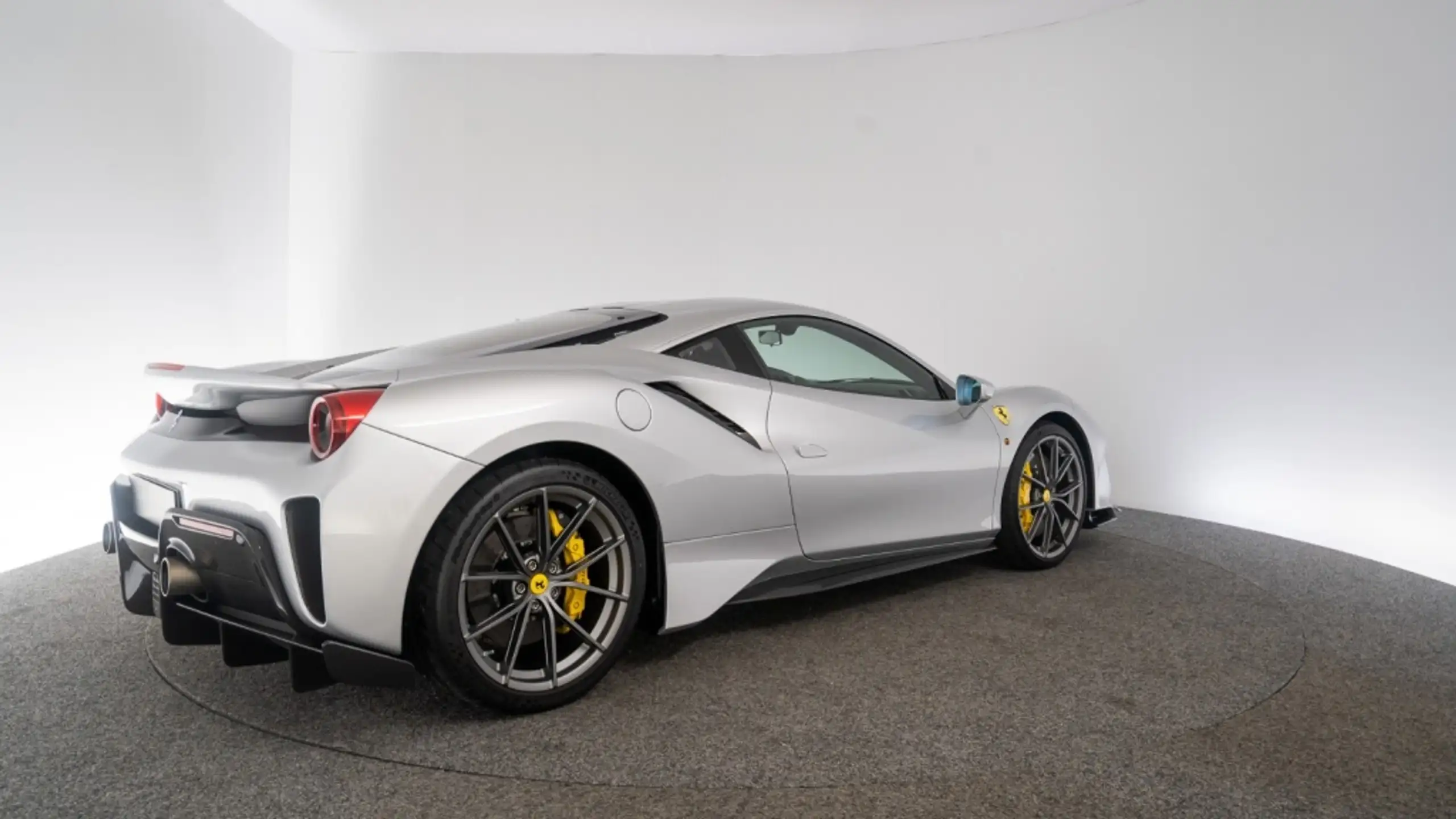 Ferrari - 488