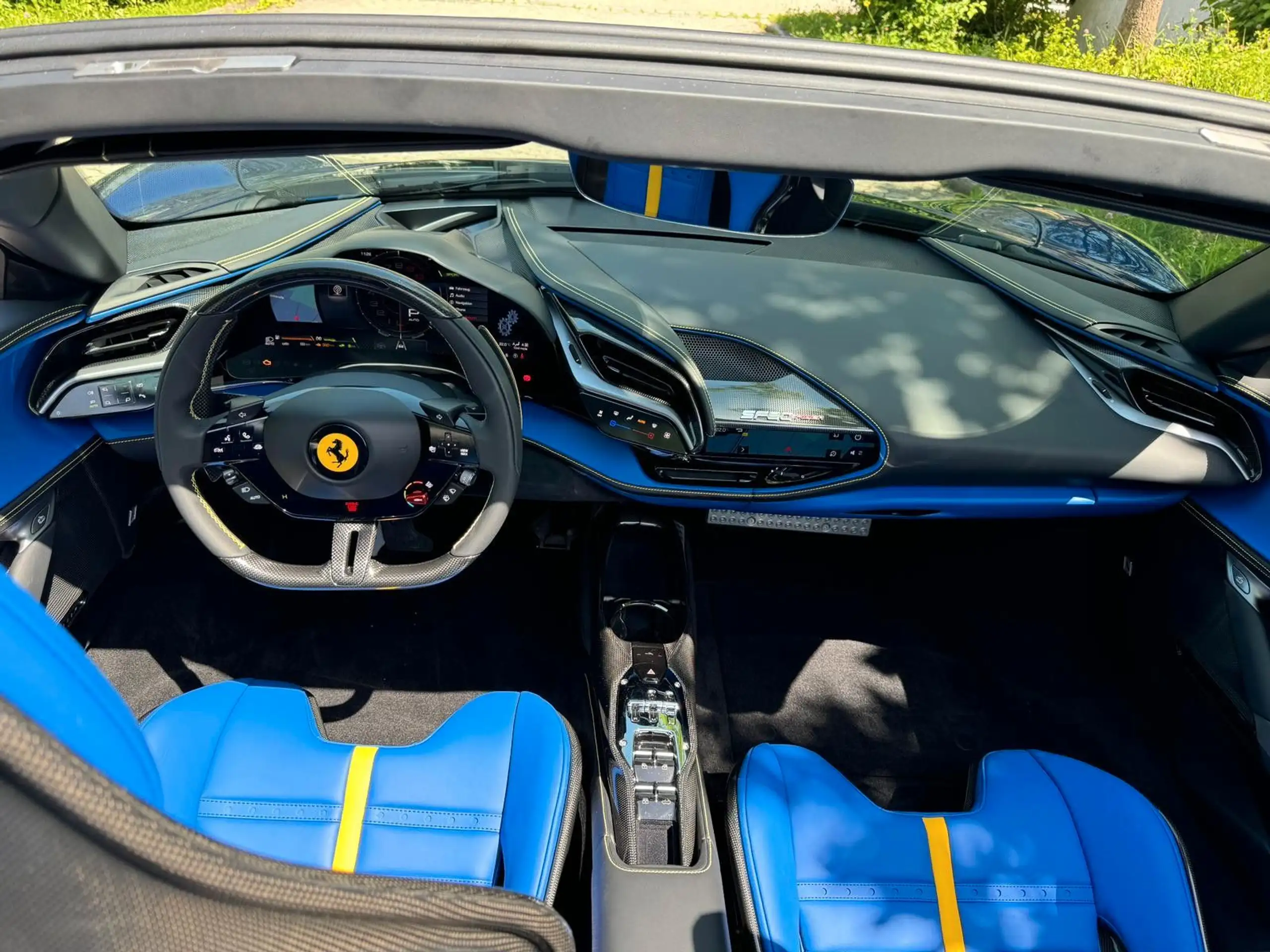 Ferrari - SF90 Spider