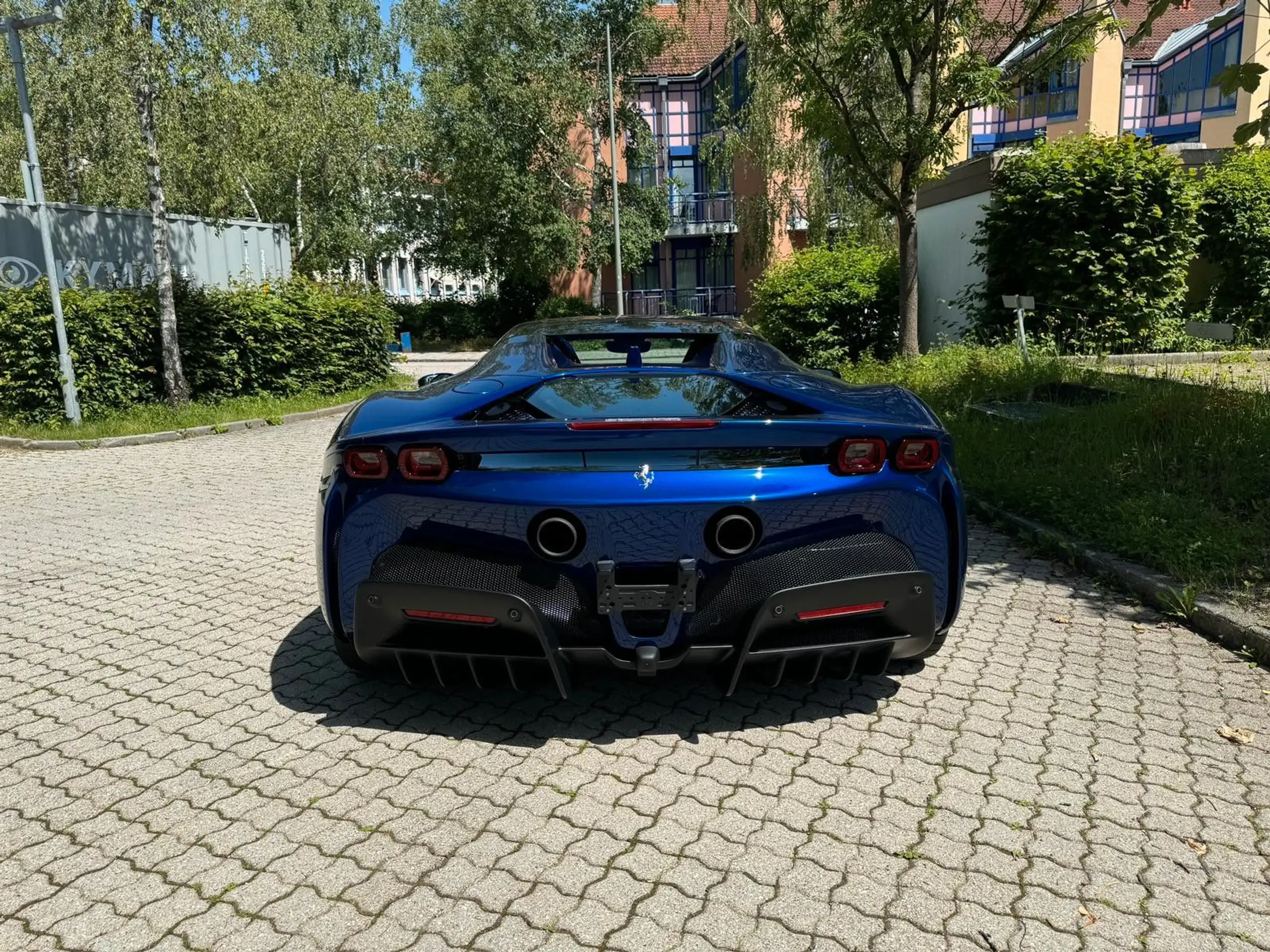 Ferrari - SF90 Spider