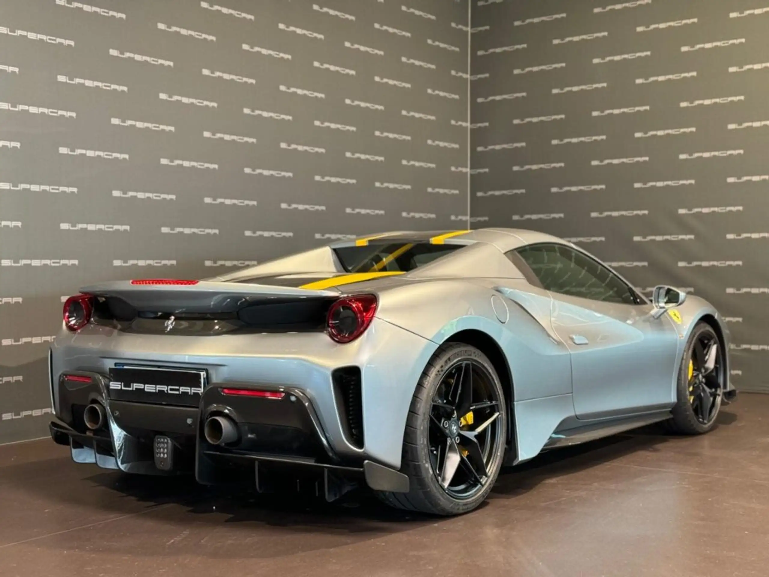 Ferrari - 488