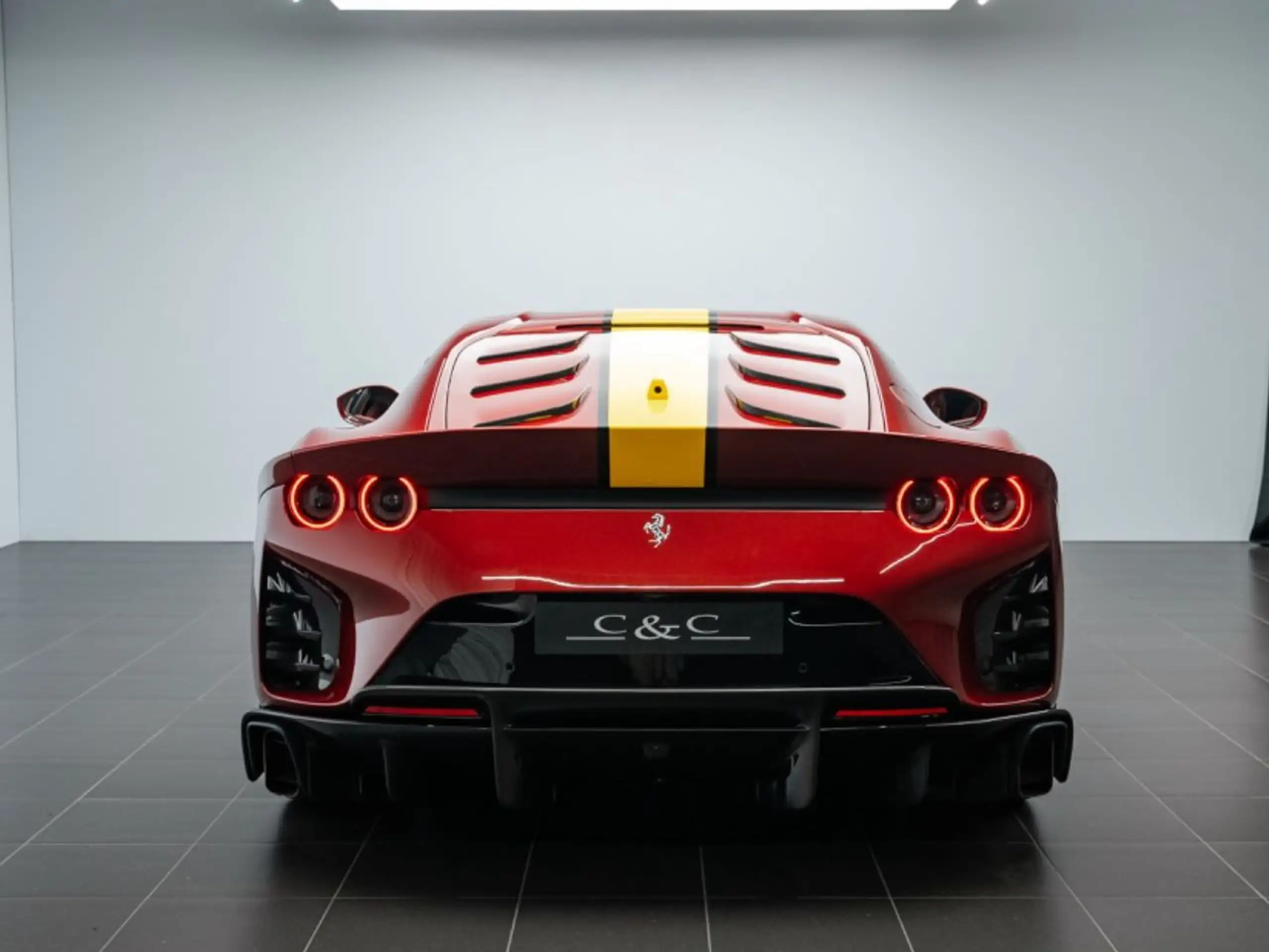 Ferrari - 812