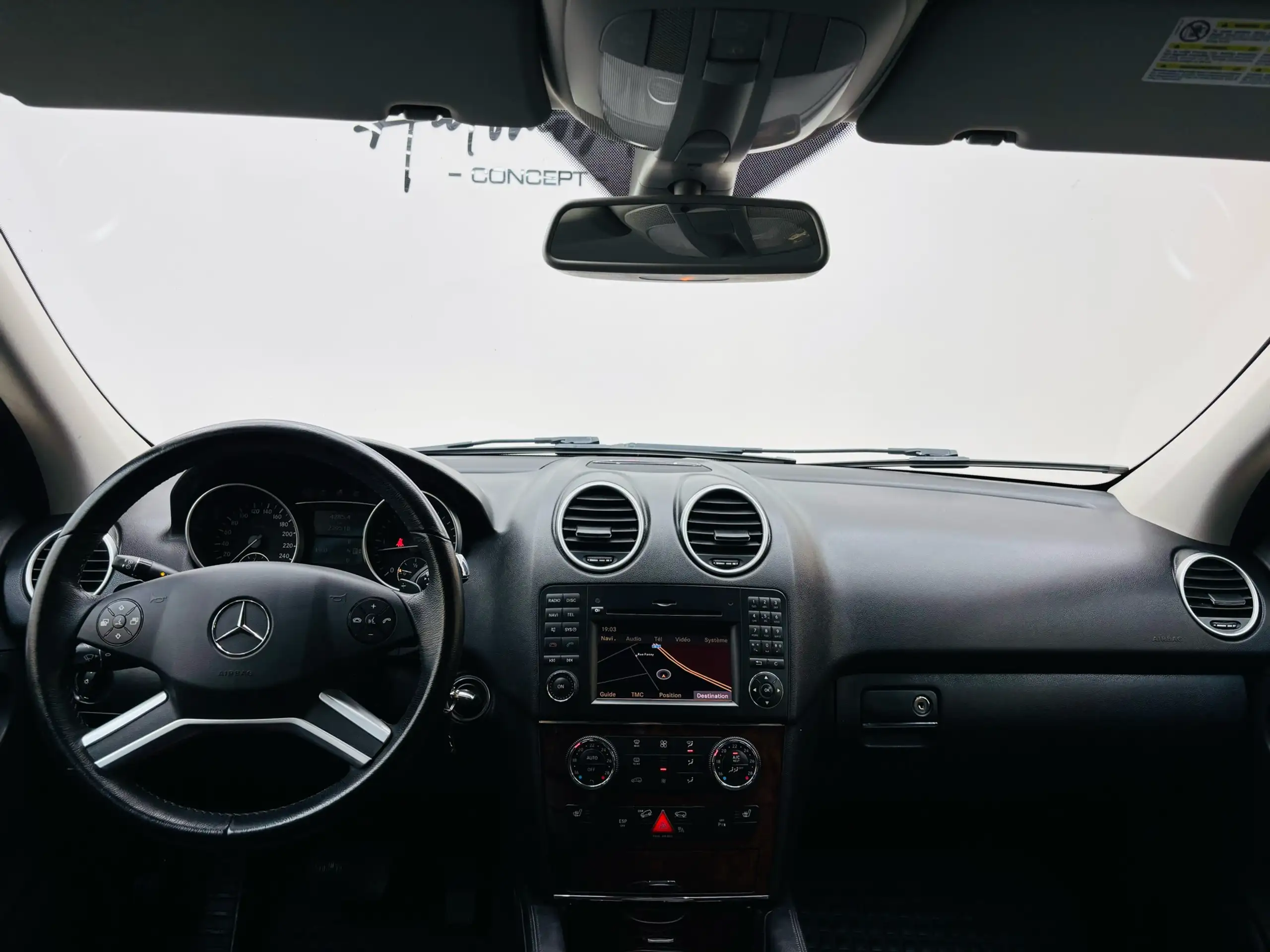 Mercedes-Benz - ML 320