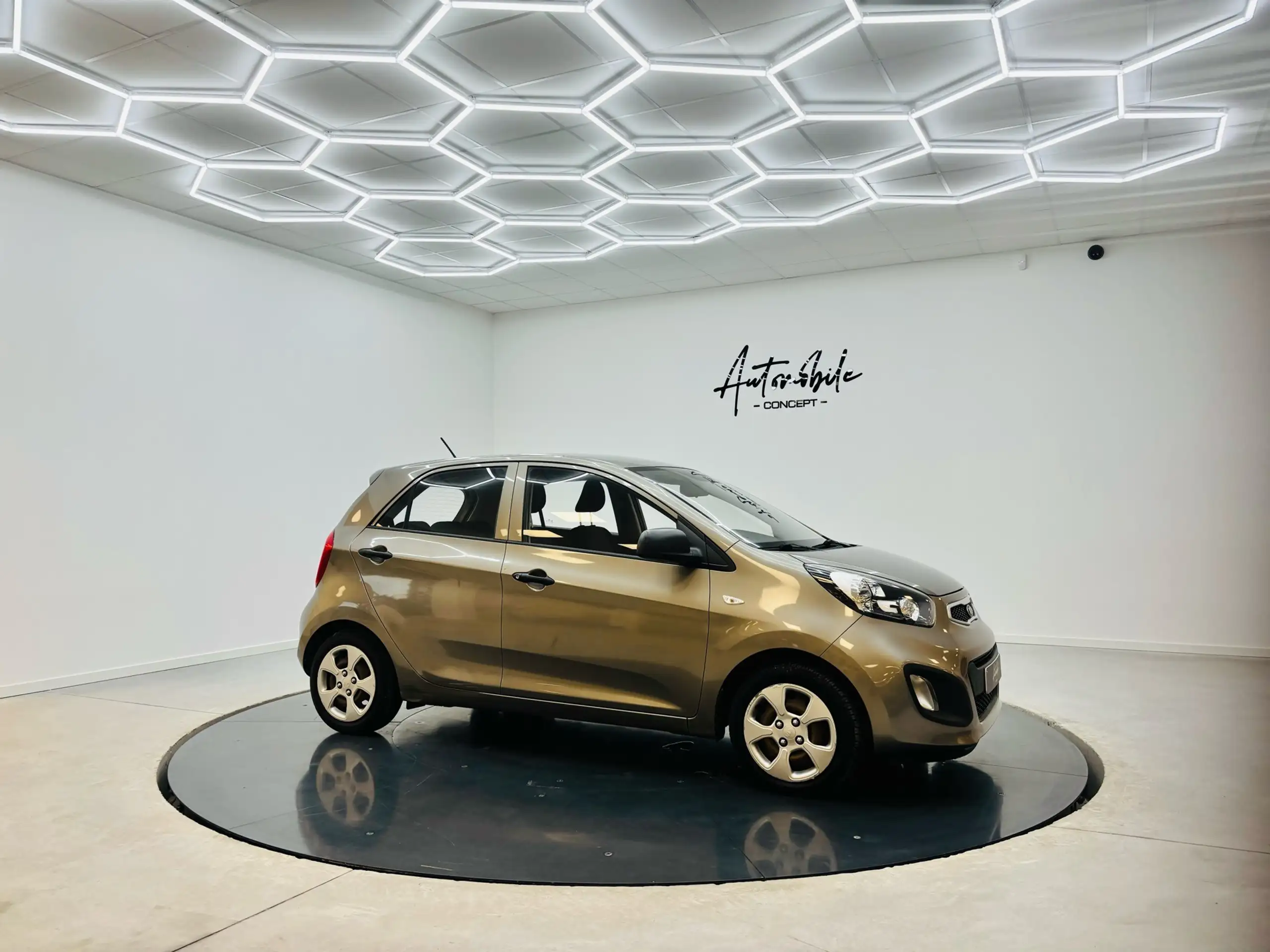 Kia - Picanto