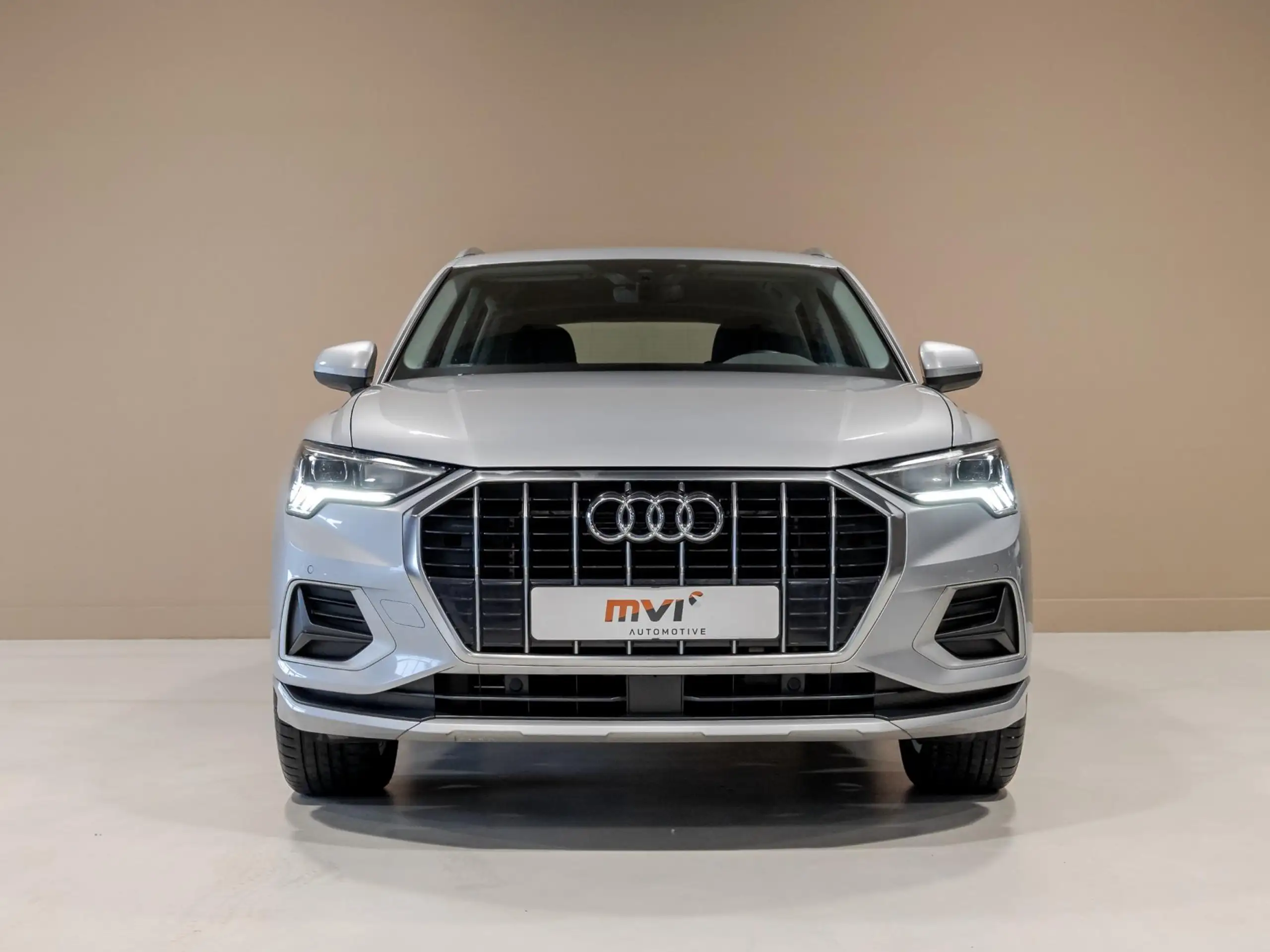 Audi - Q3