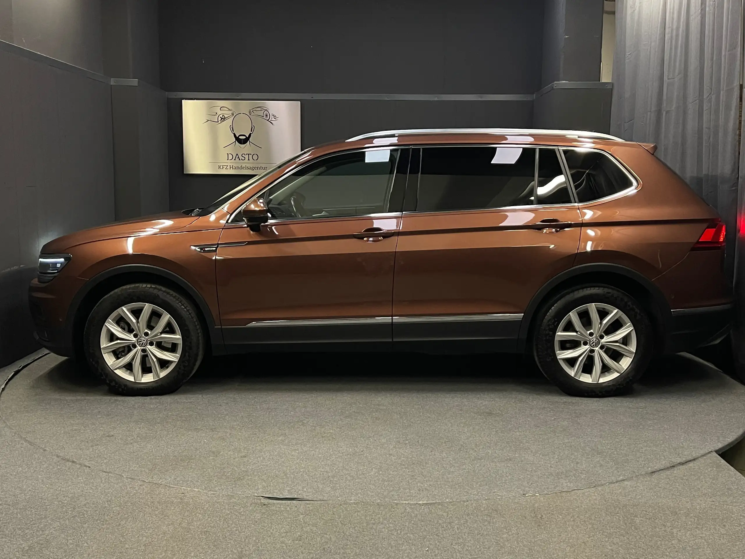 Volkswagen - Tiguan Allspace