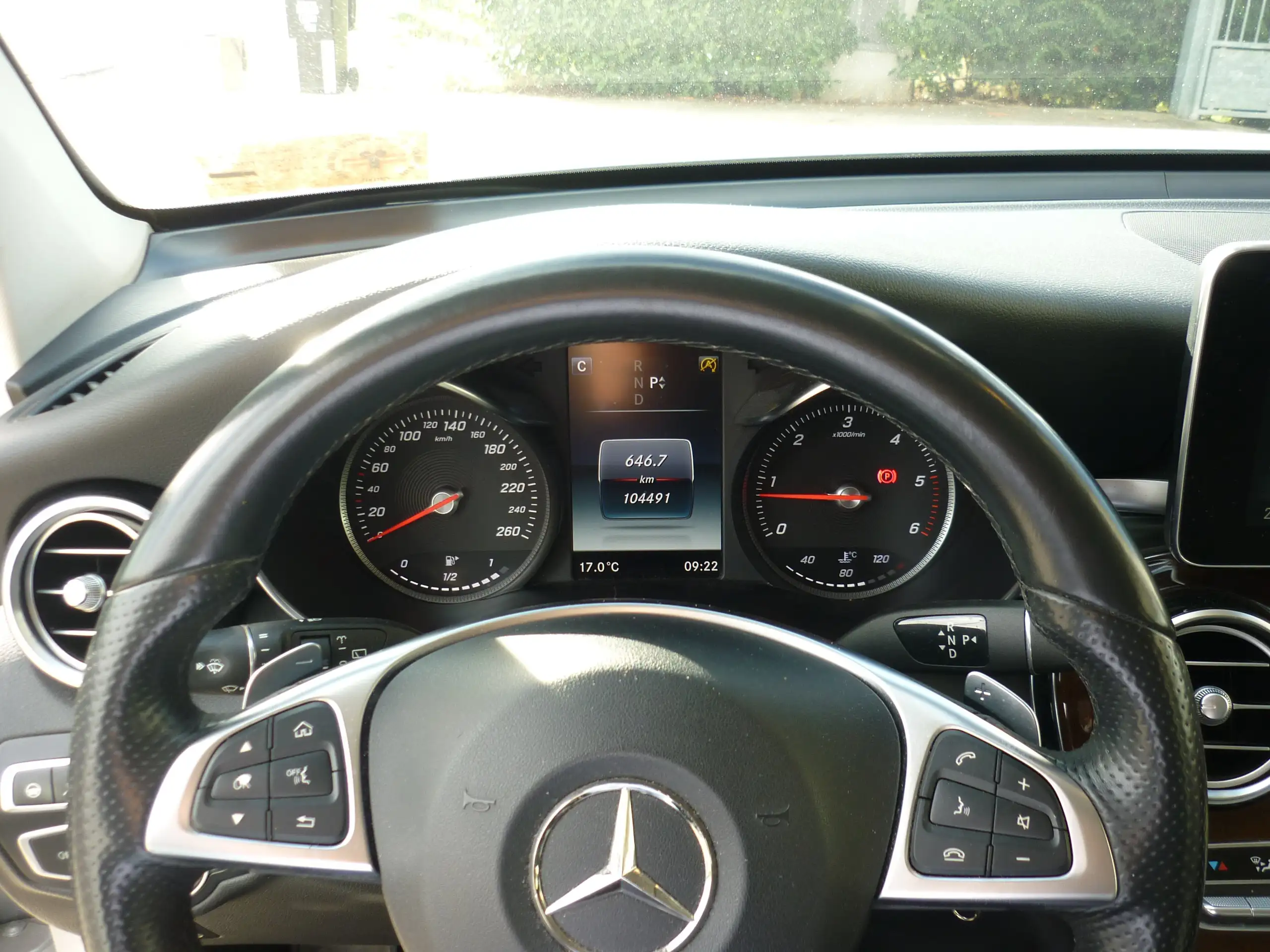 Mercedes-Benz - GLC 250