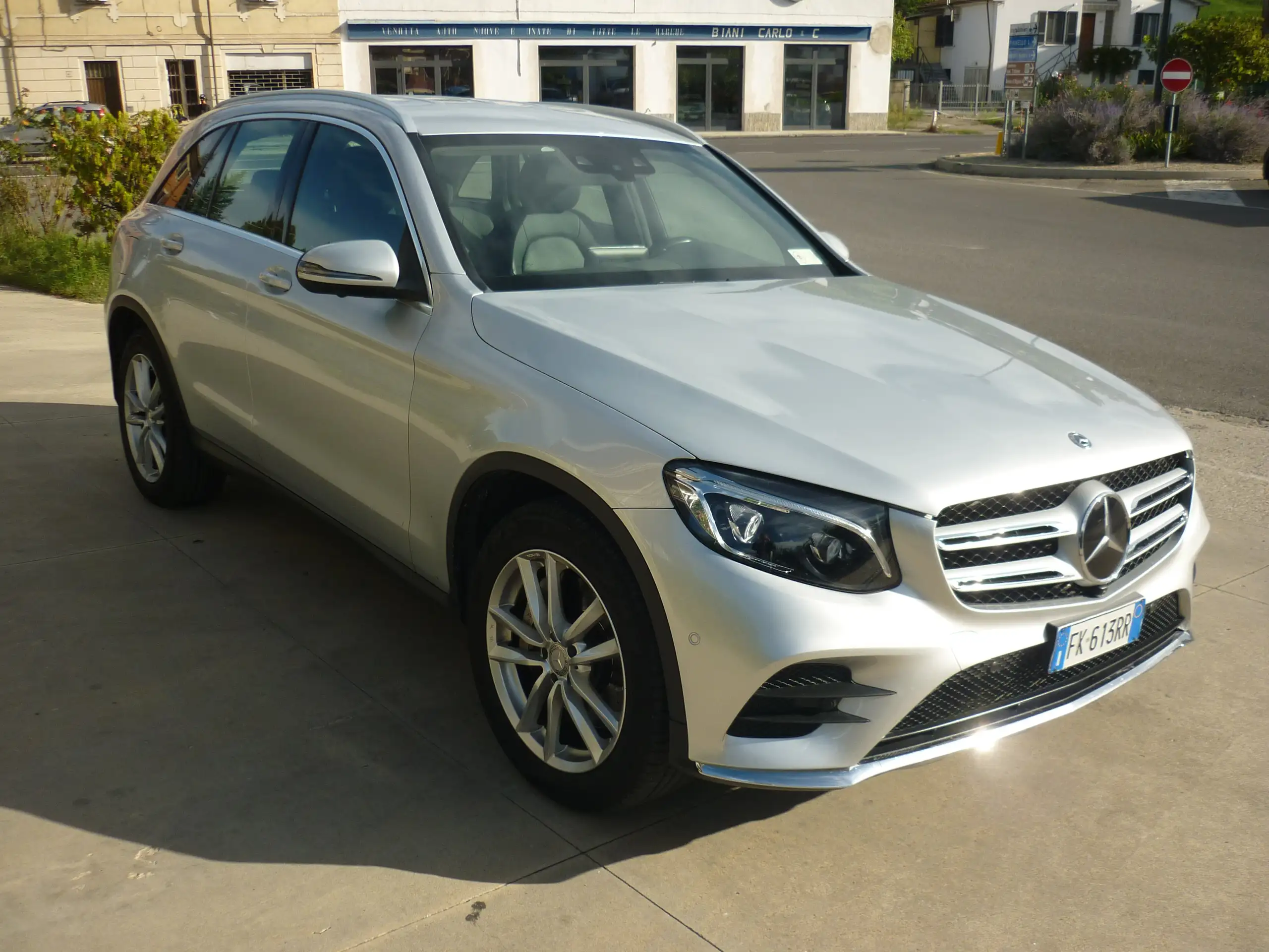 Mercedes-Benz - GLC 250