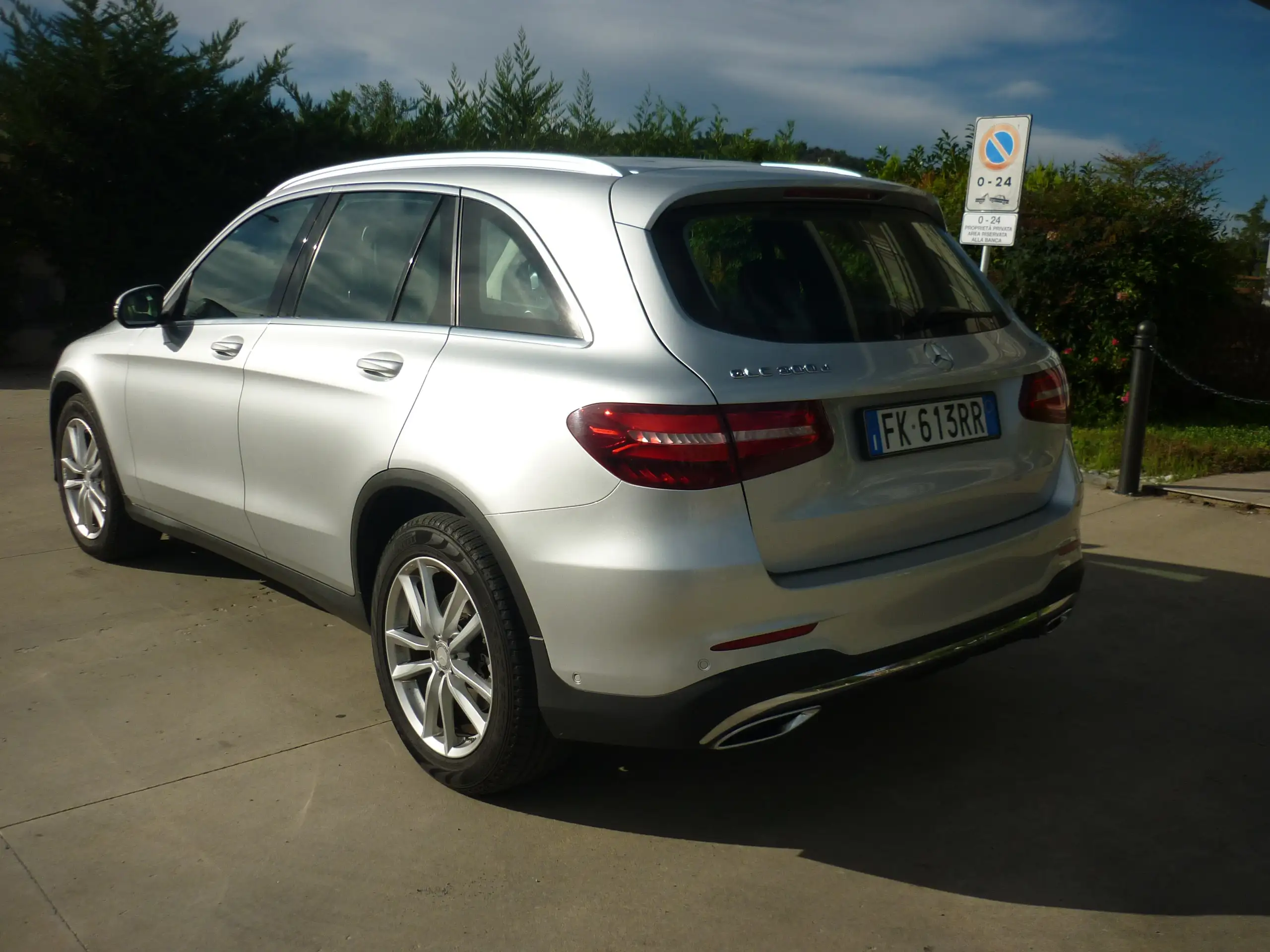 Mercedes-Benz - GLC 250