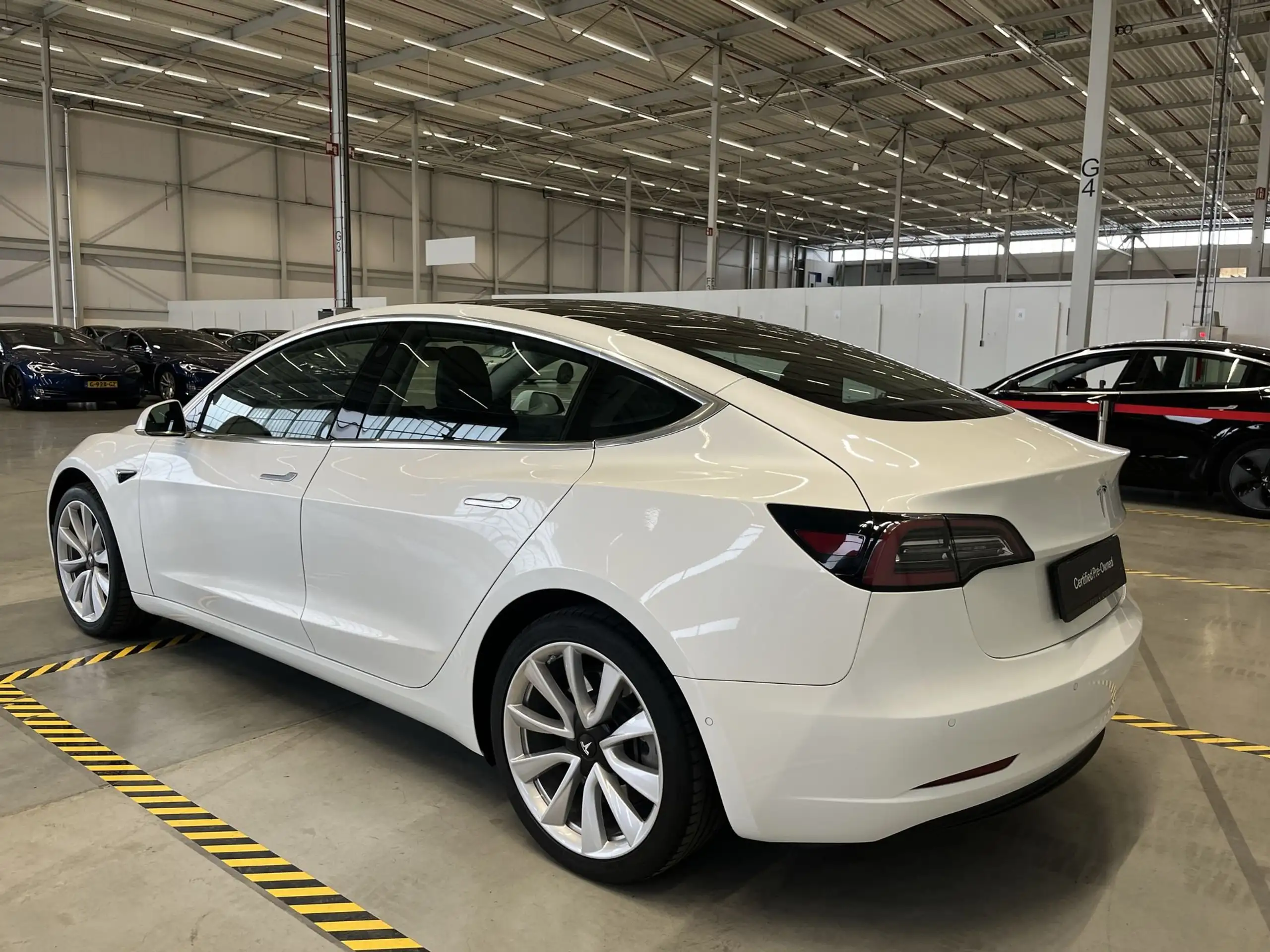 Tesla - Model 3