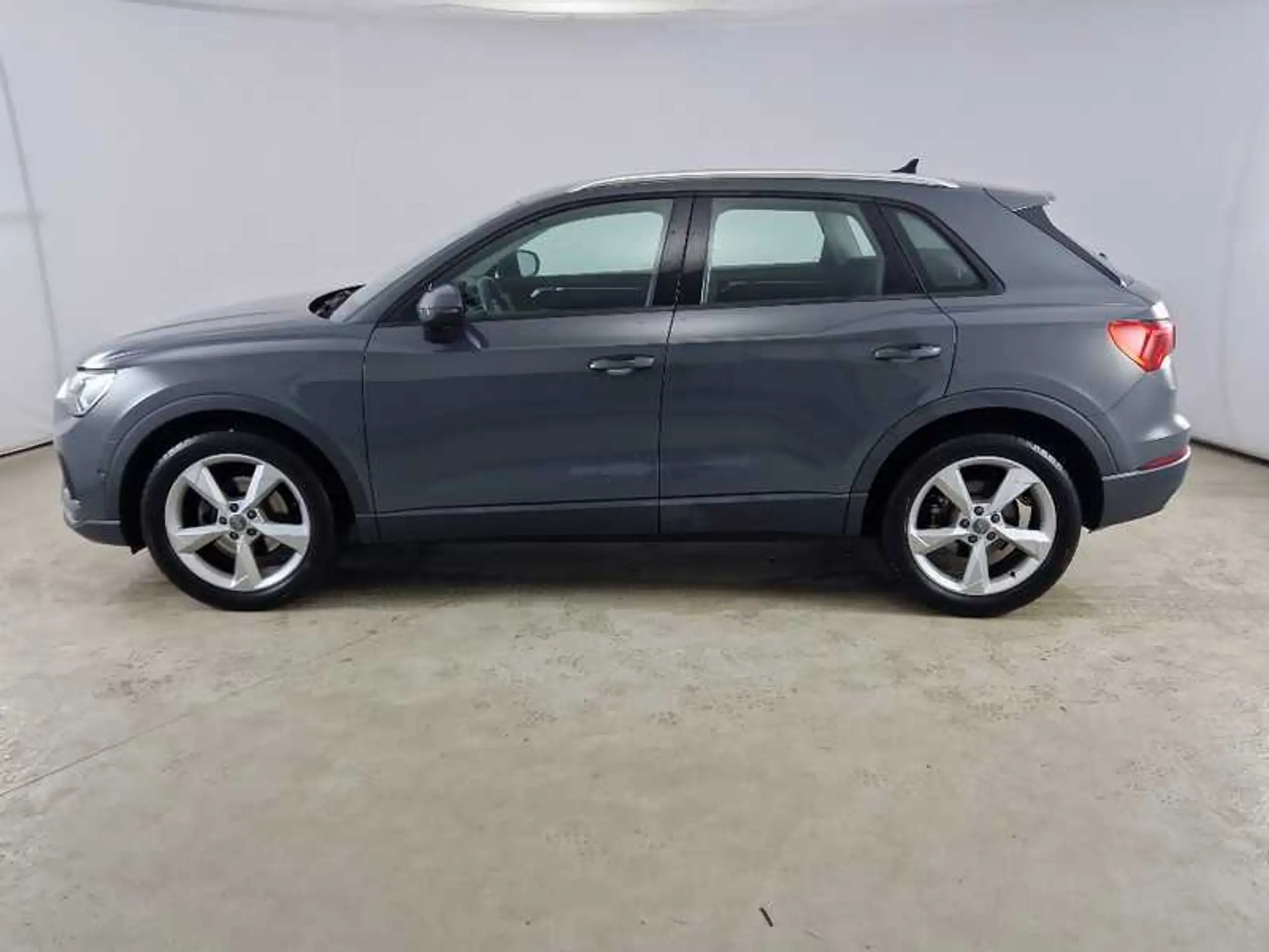 Audi - Q3