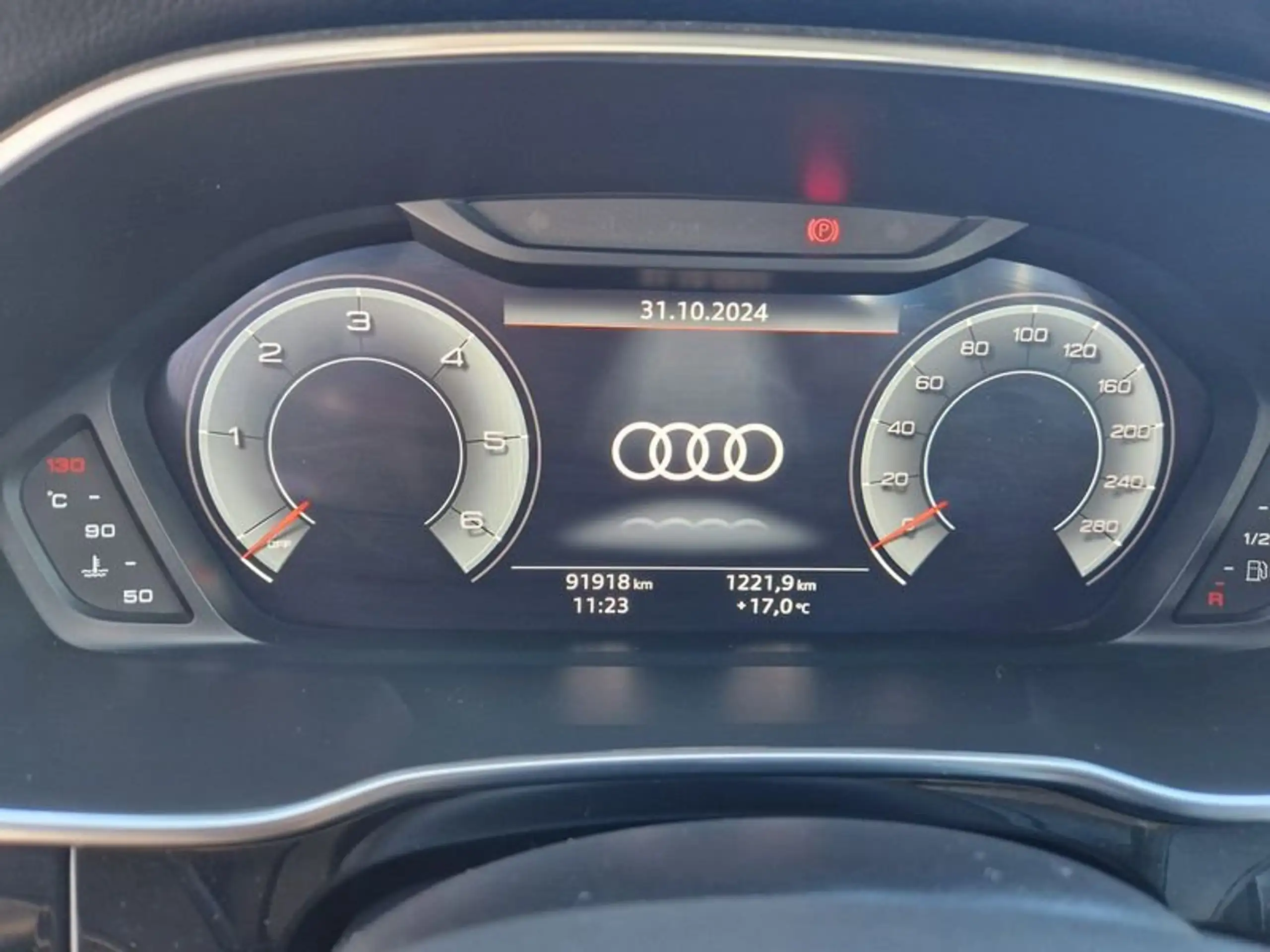 Audi - Q3