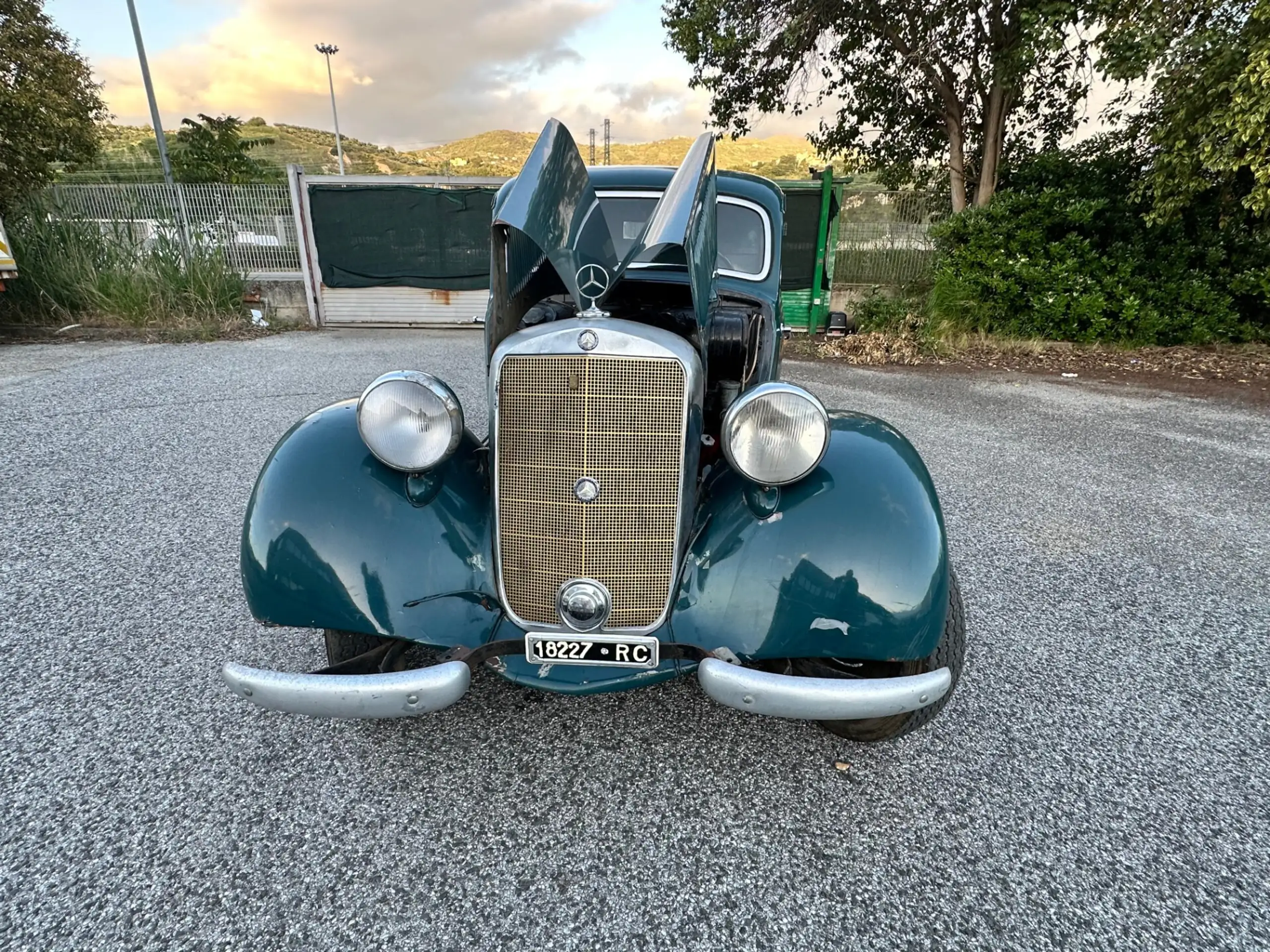 Mercedes-Benz - 170