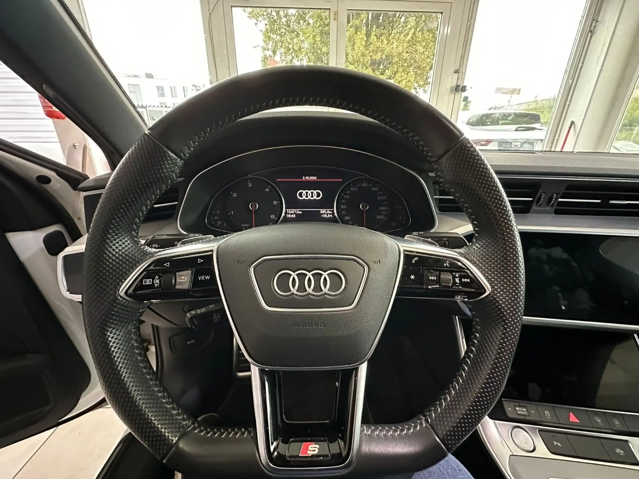 Audi - A6