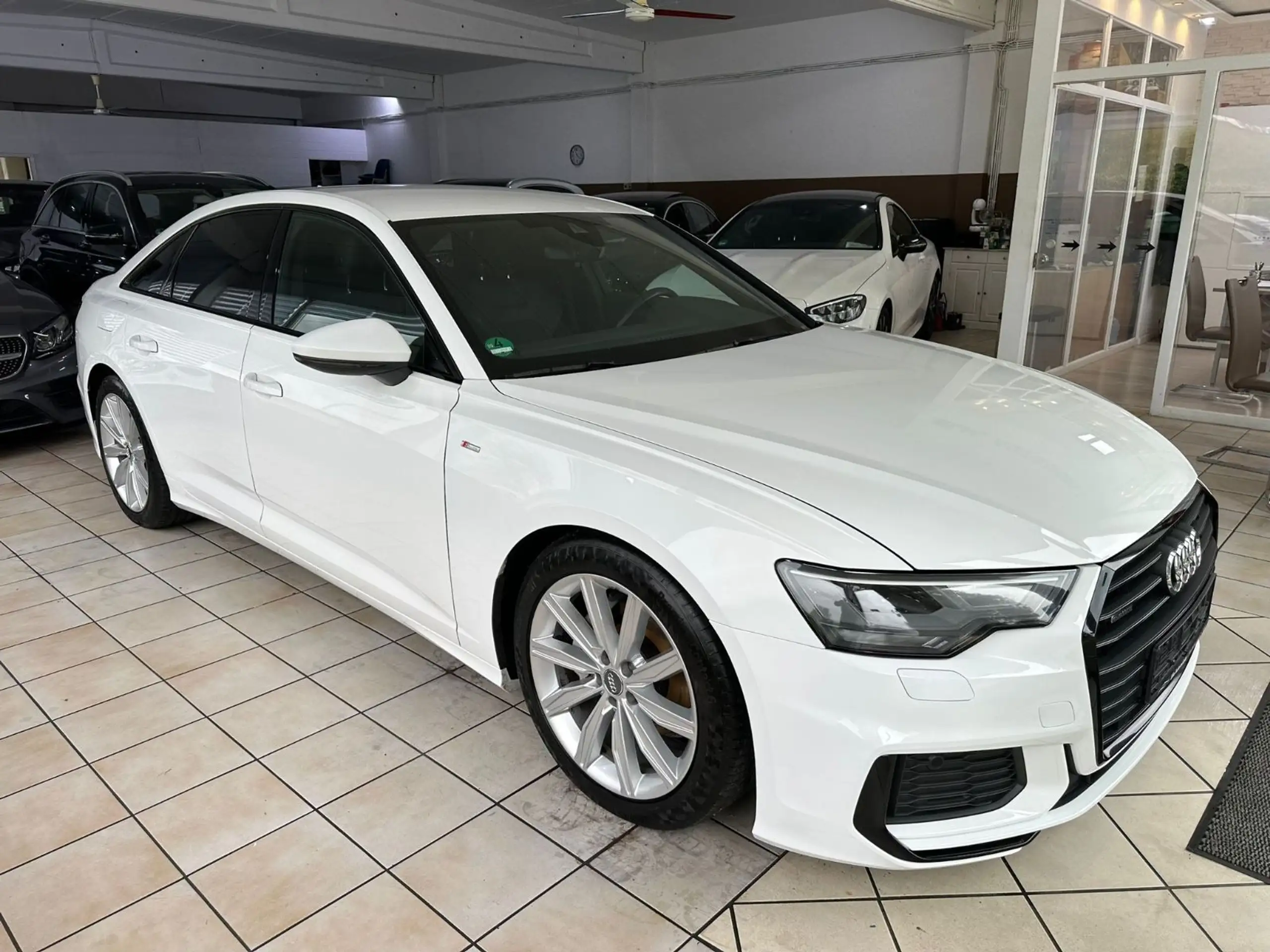 Audi - A6