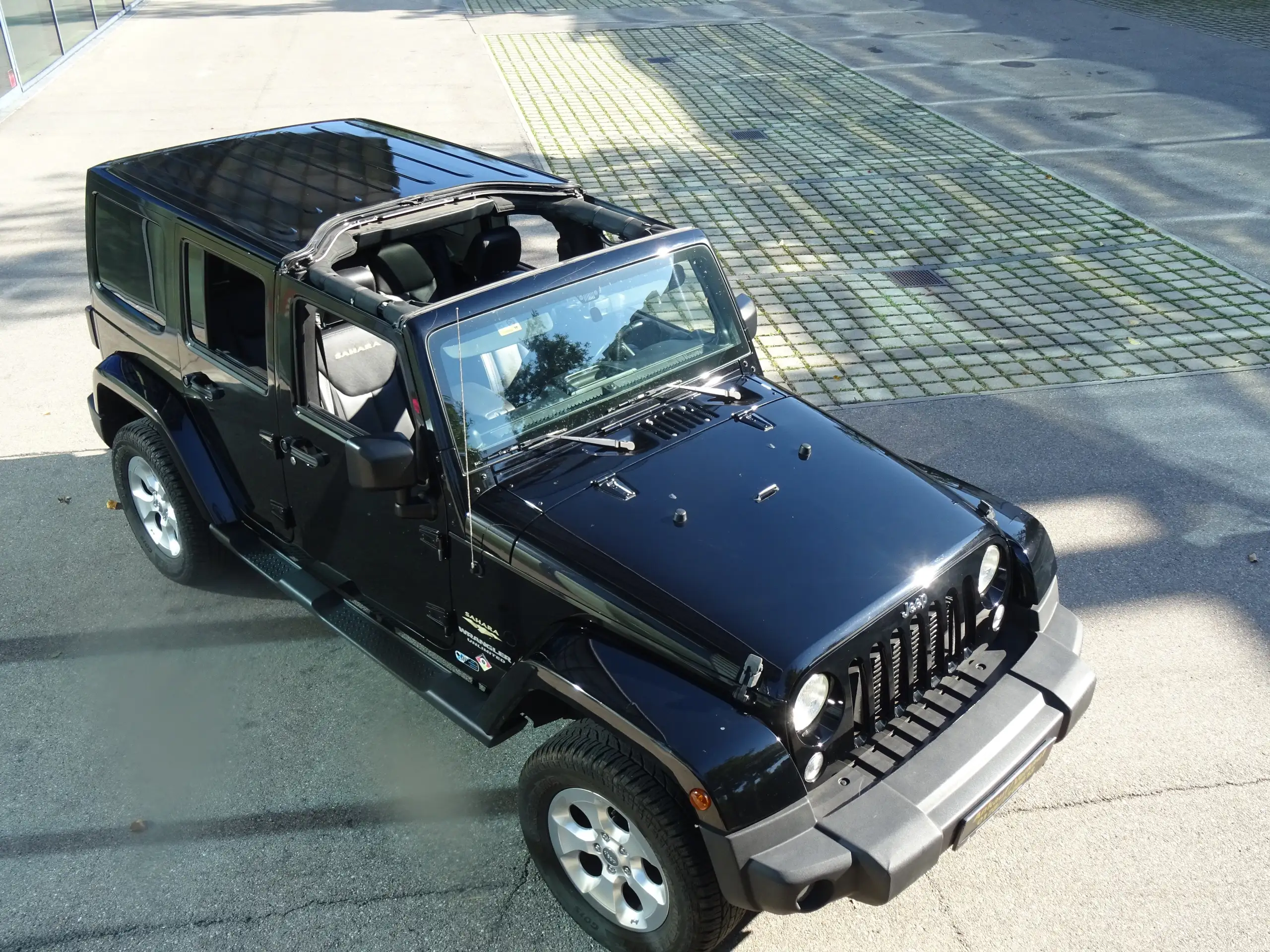 Jeep - Wrangler