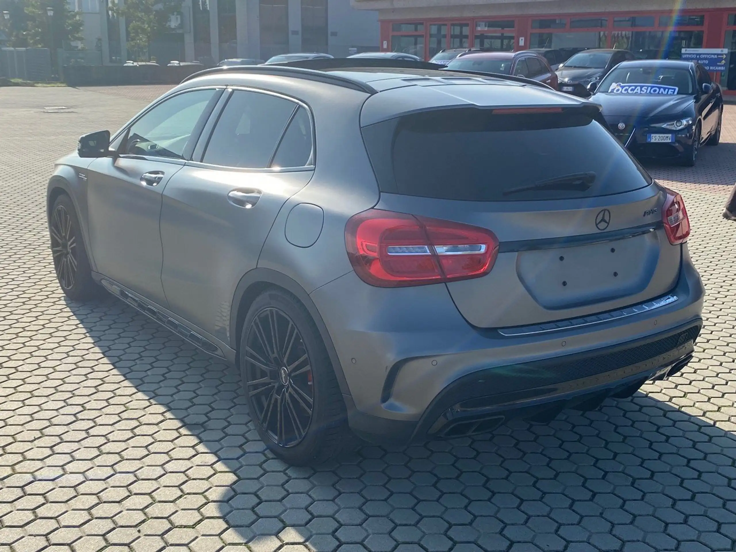 Mercedes-Benz - GLA 45 AMG