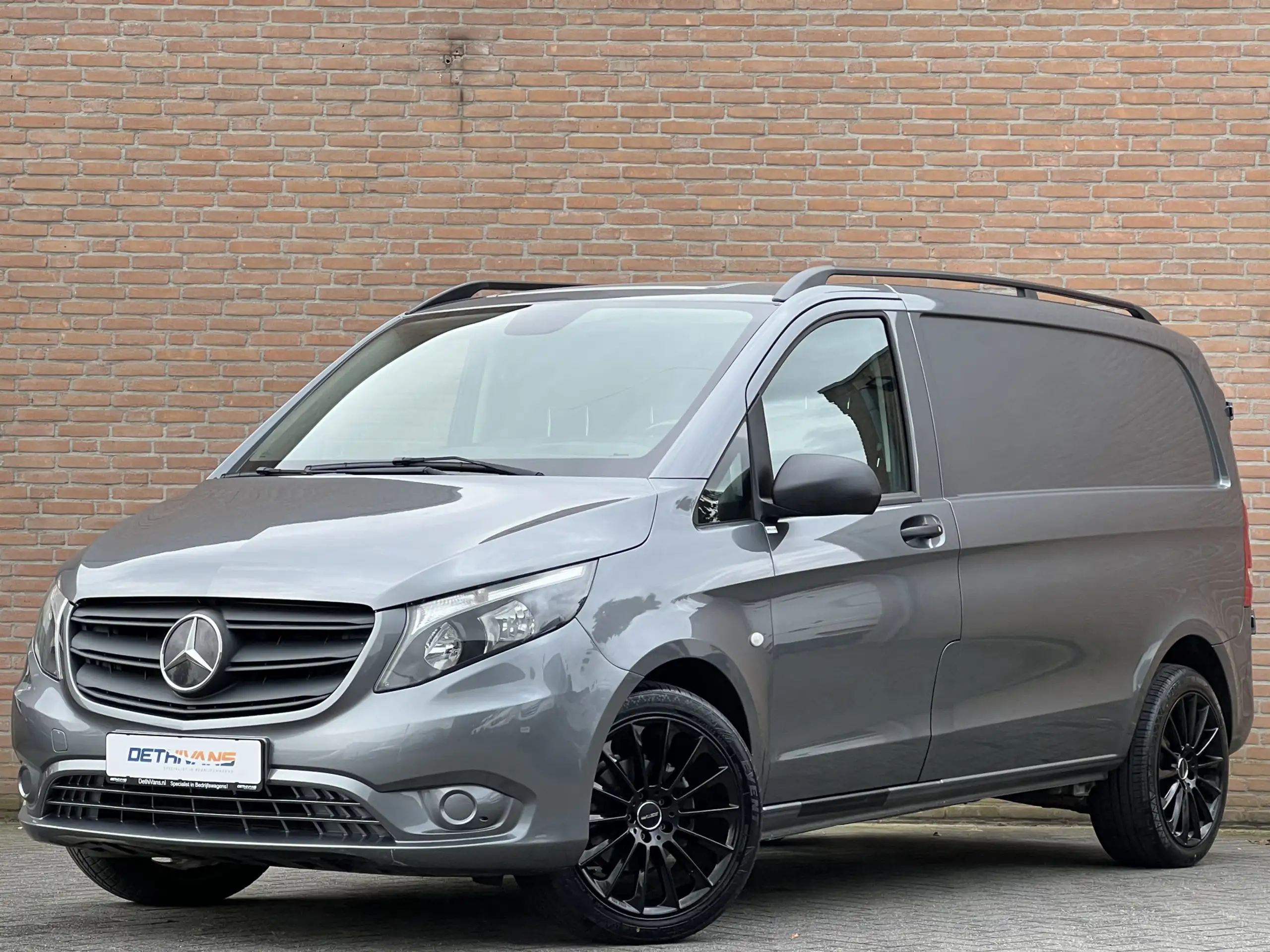 Mercedes-Benz - Vito