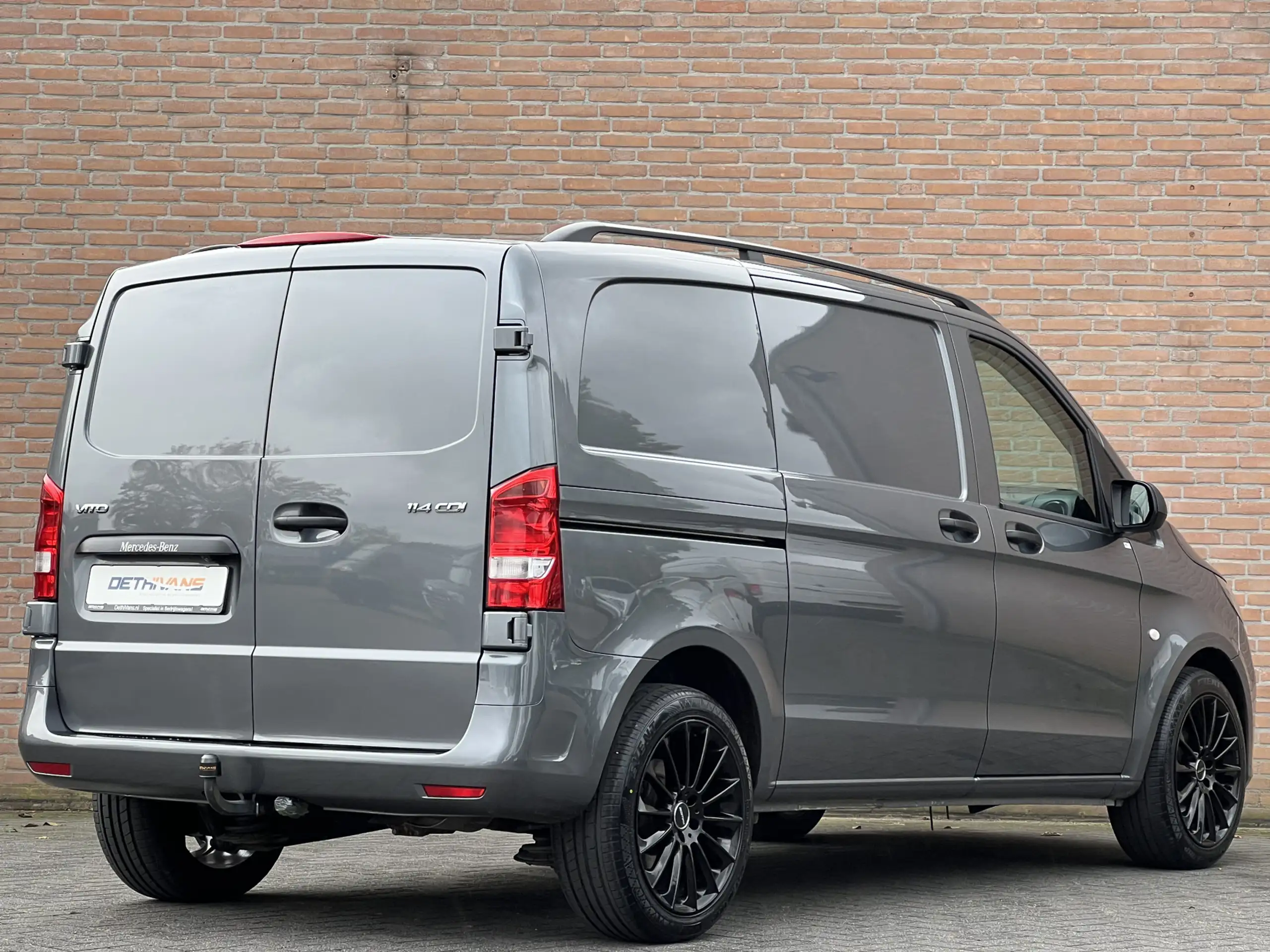 Mercedes-Benz - Vito