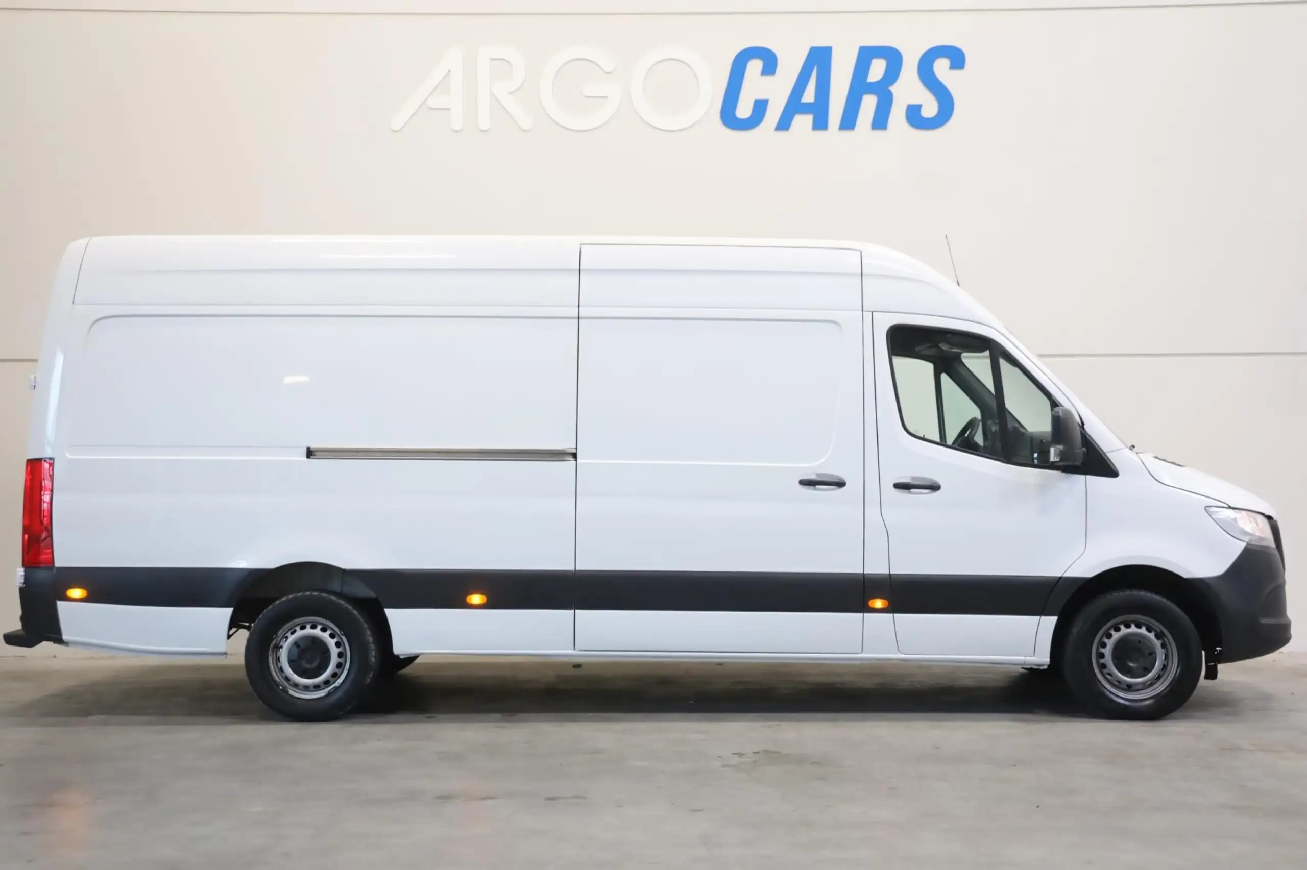 Mercedes-Benz - Sprinter