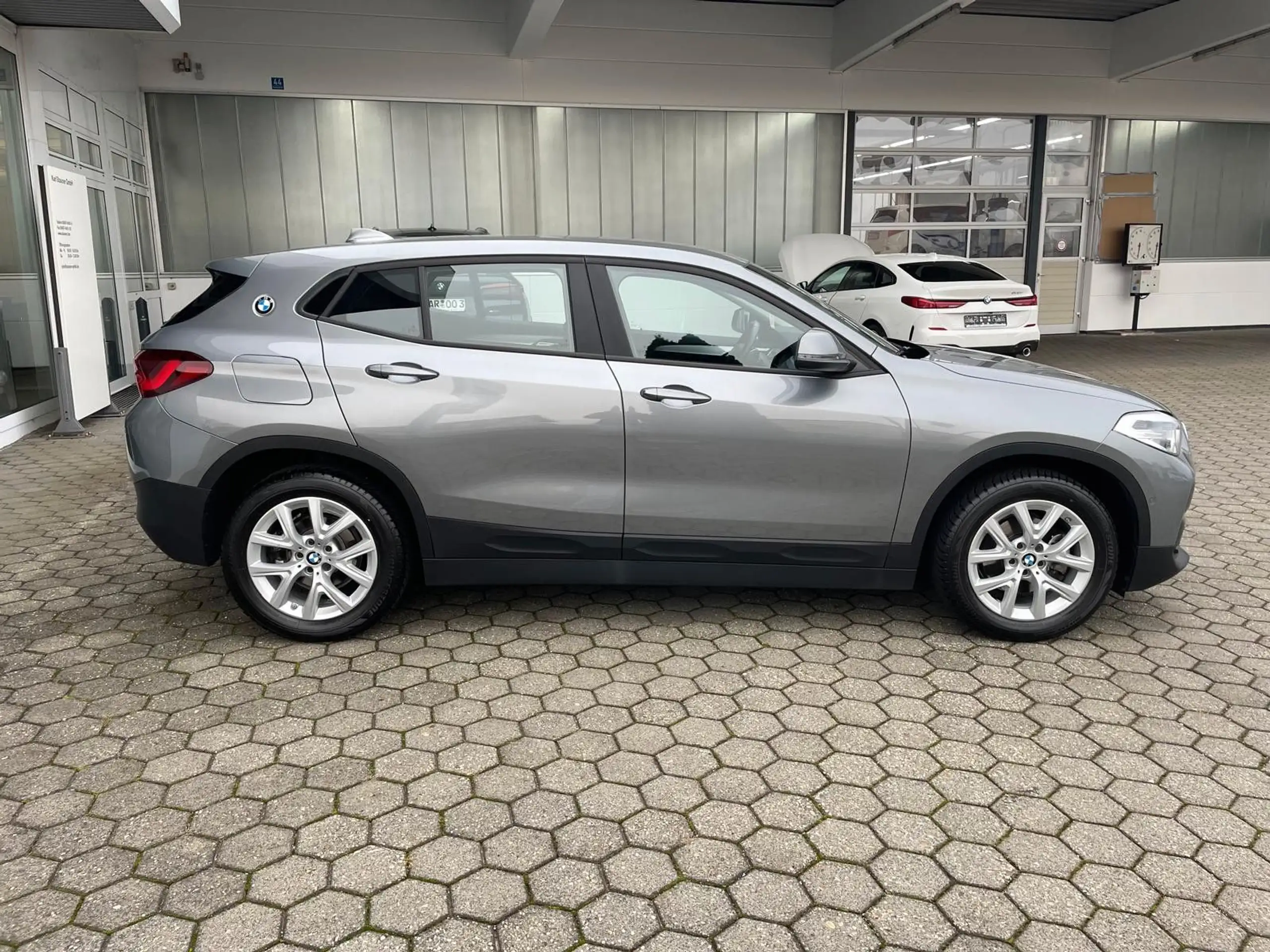 BMW - X2