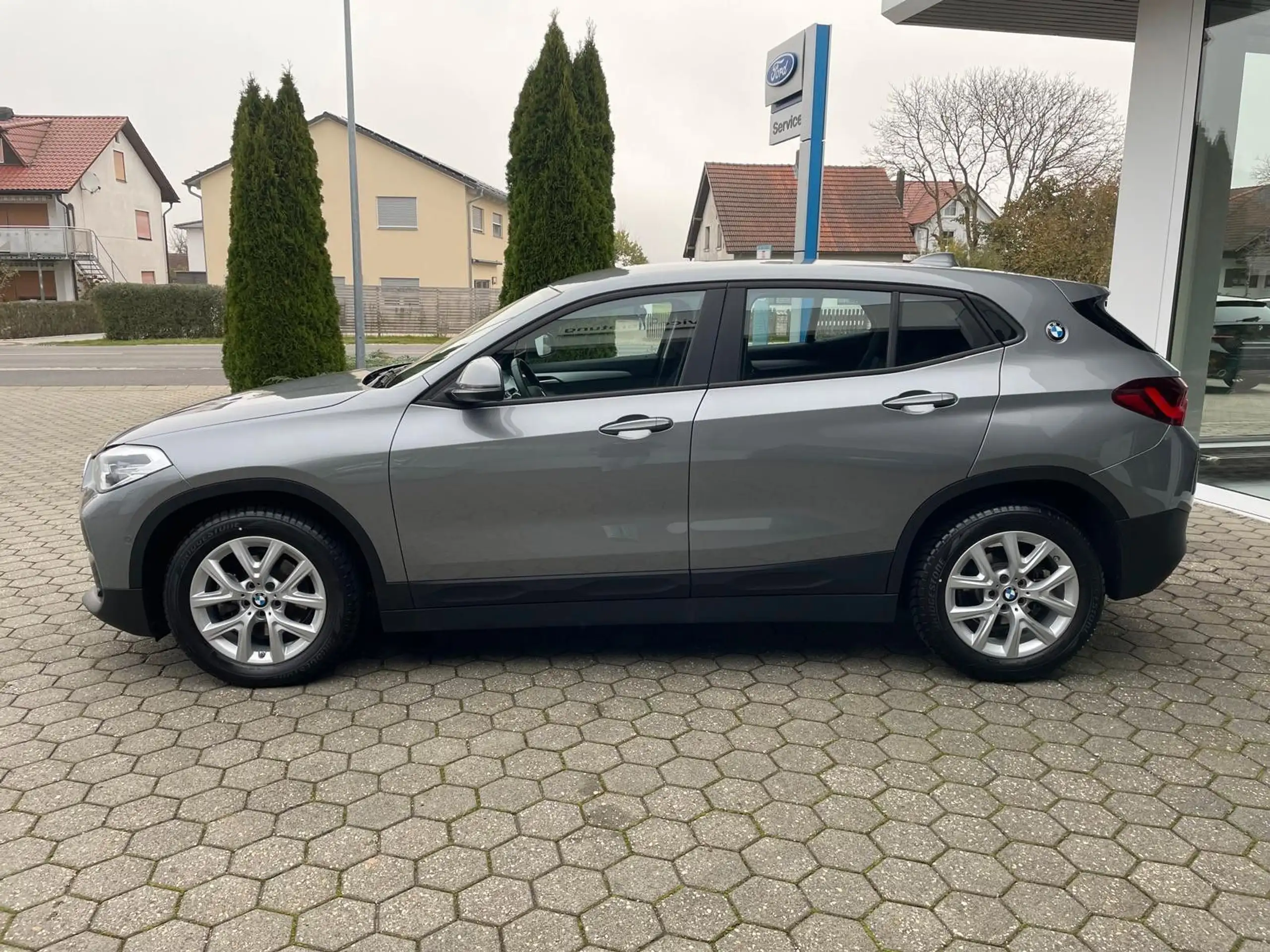 BMW - X2