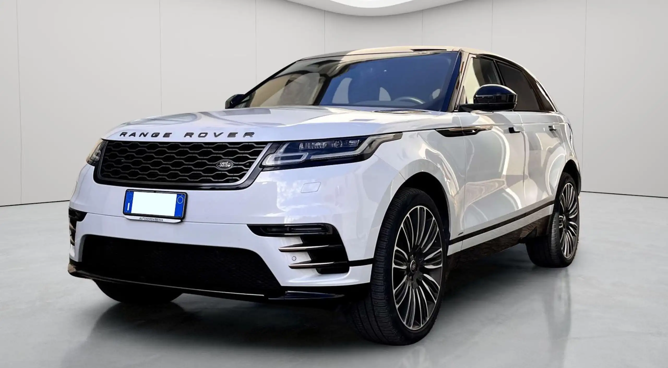 Land Rover - Range Rover Velar