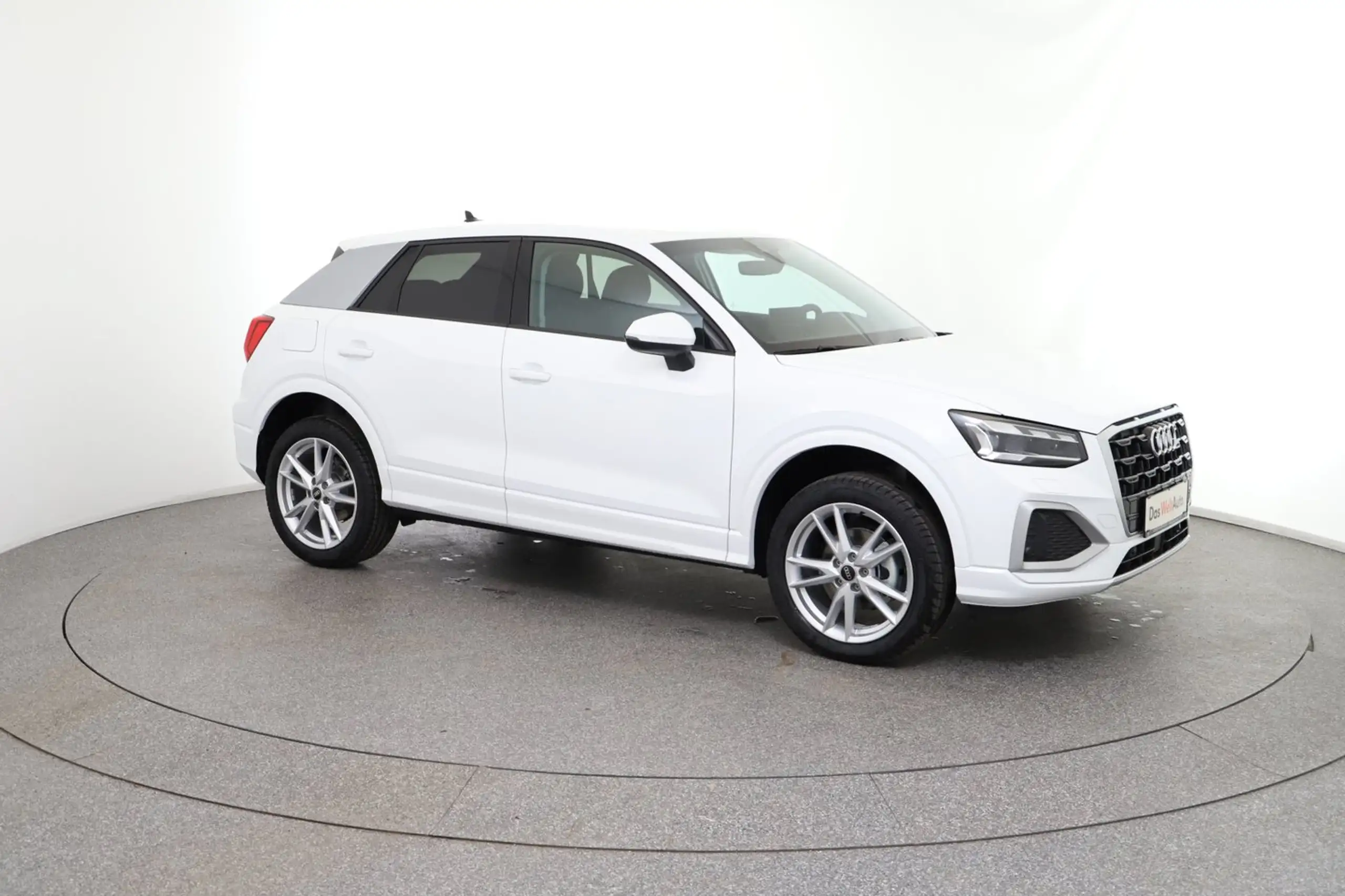 Audi - Q2