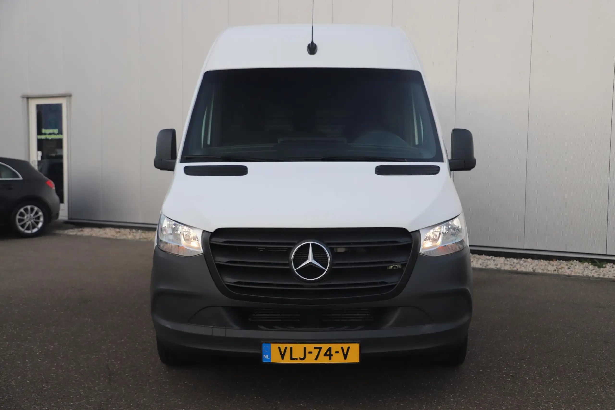 Mercedes-Benz - Sprinter