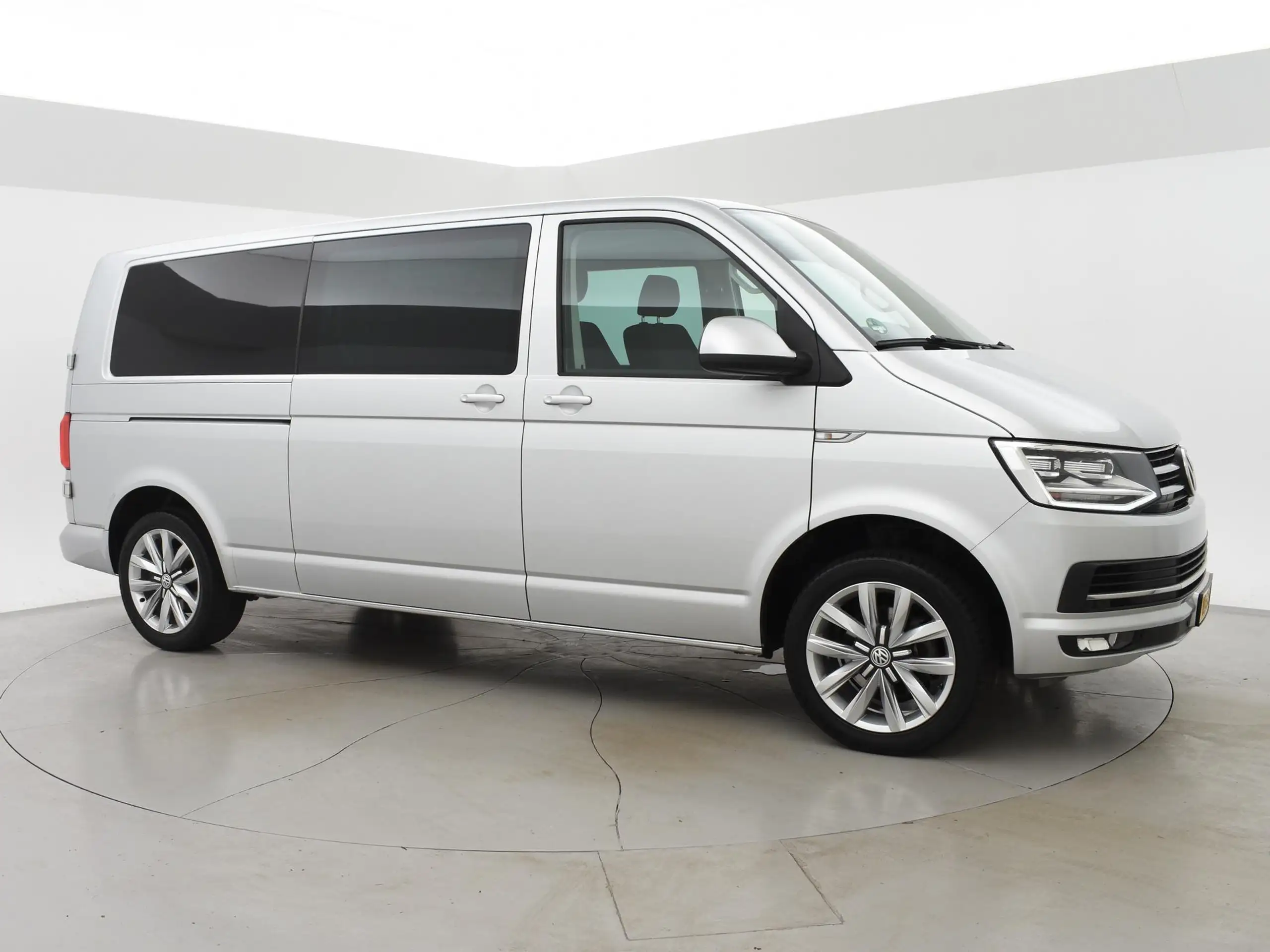 Volkswagen - T6 Transporter