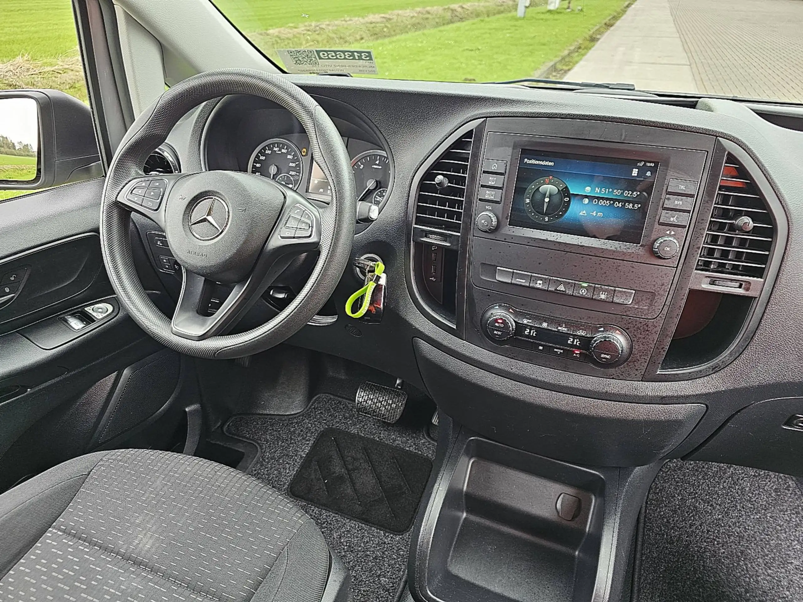 Mercedes-Benz - Vito