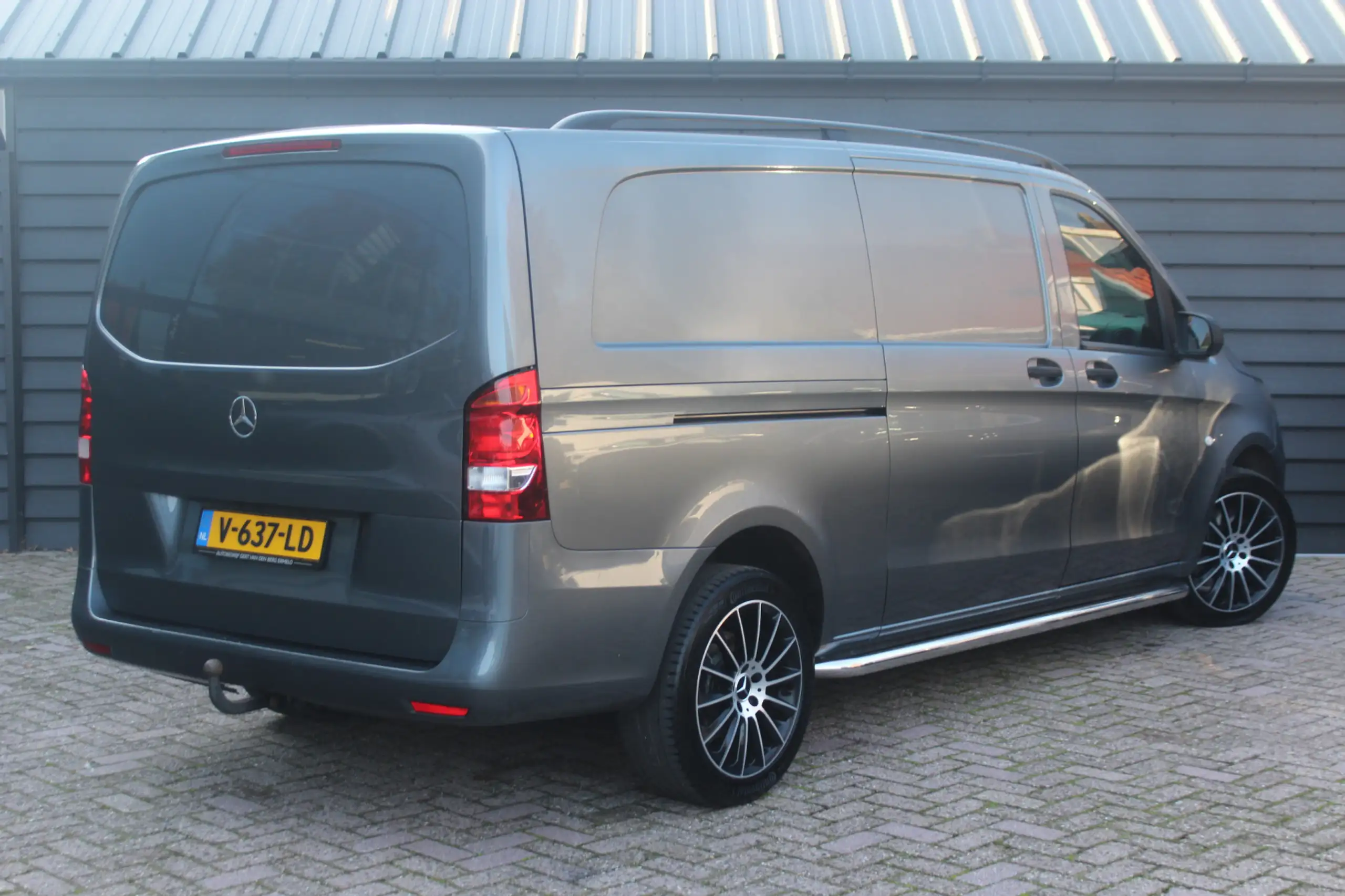 Mercedes-Benz - Vito