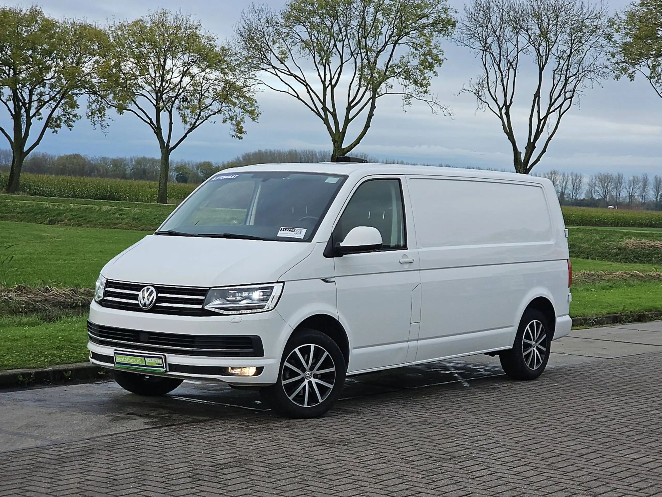 Volkswagen - Transporter