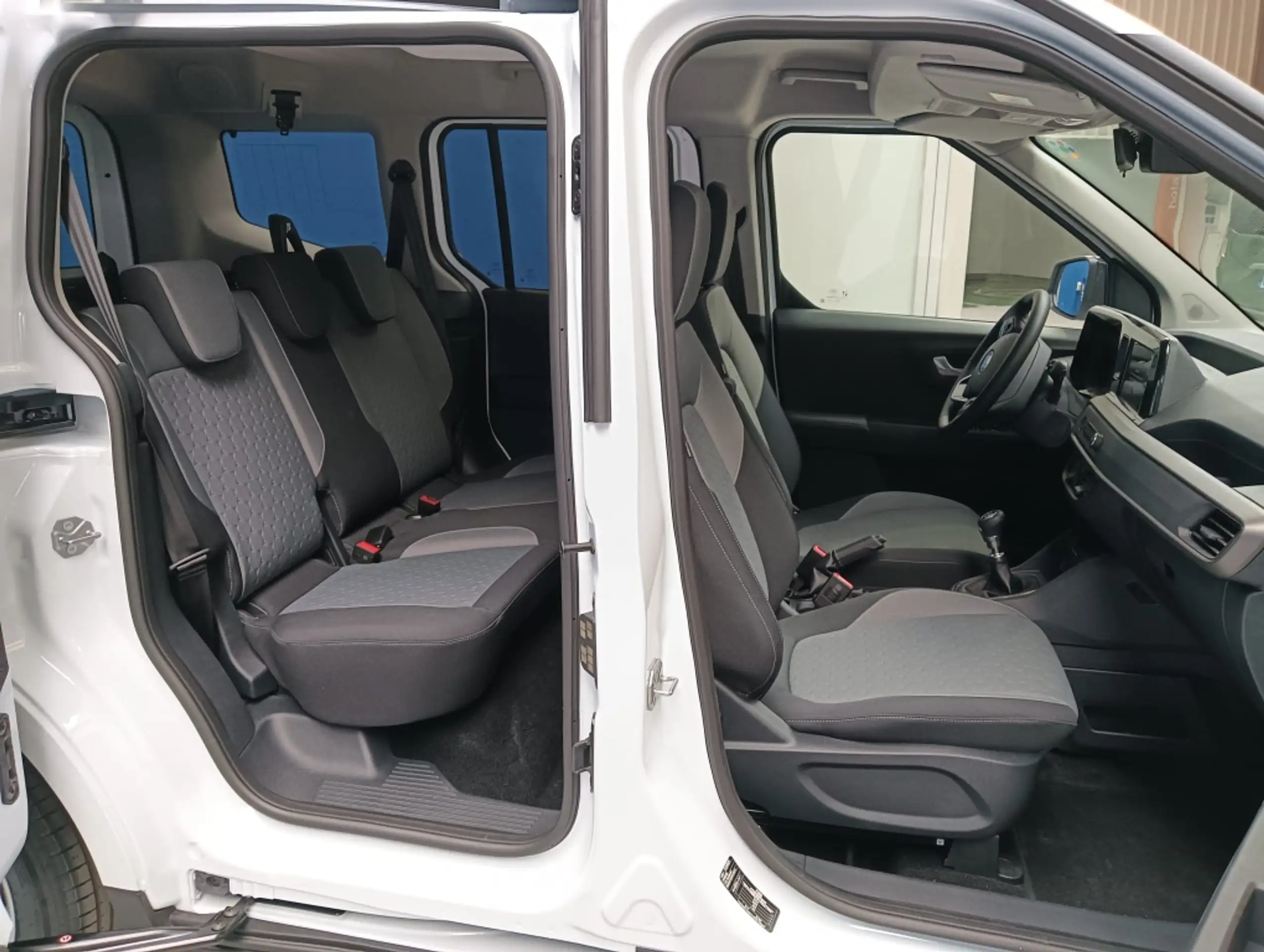 Ford - Tourneo Courier