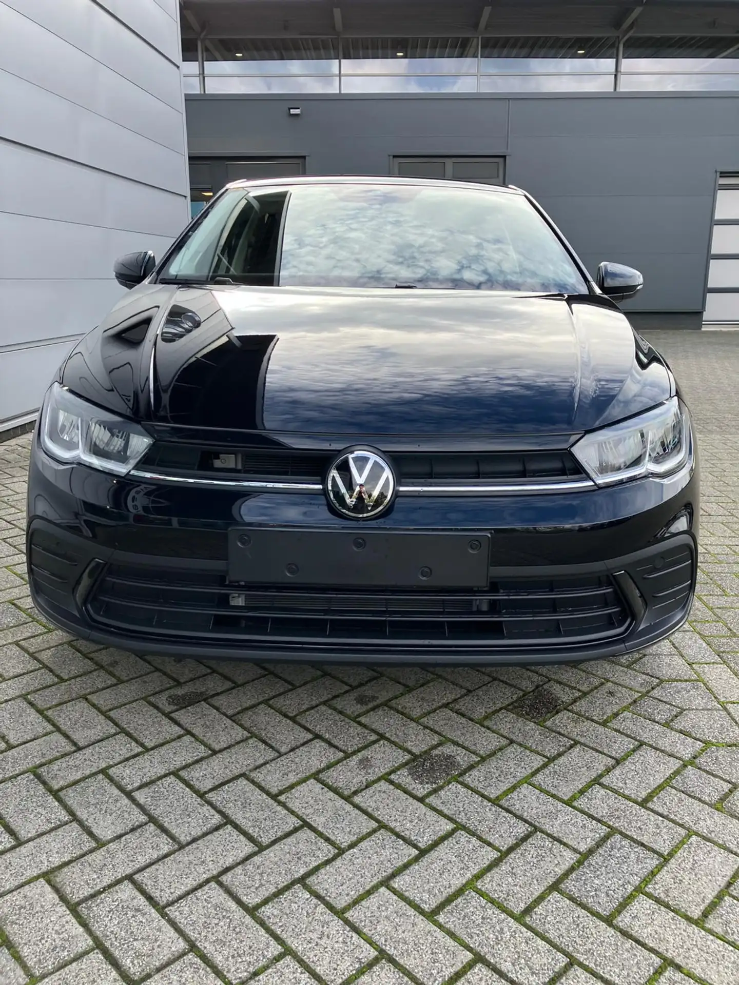 Volkswagen - Polo