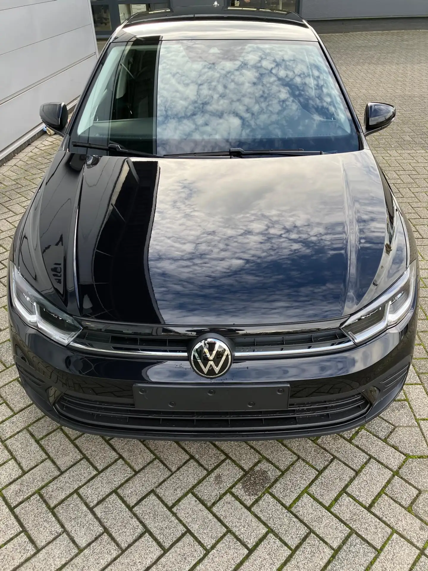 Volkswagen - Polo