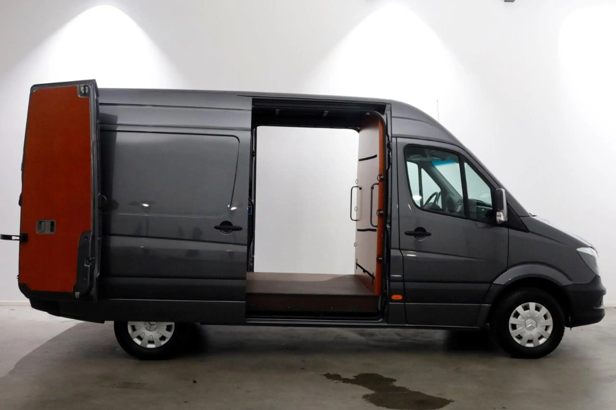 Mercedes-Benz - Sprinter