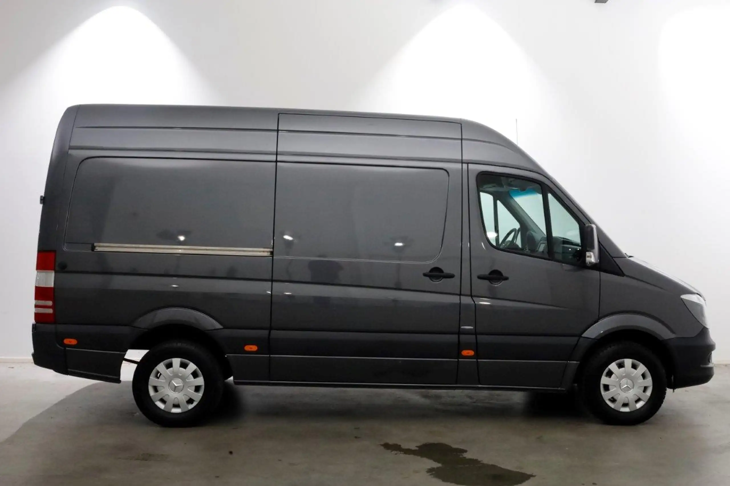 Mercedes-Benz - Sprinter