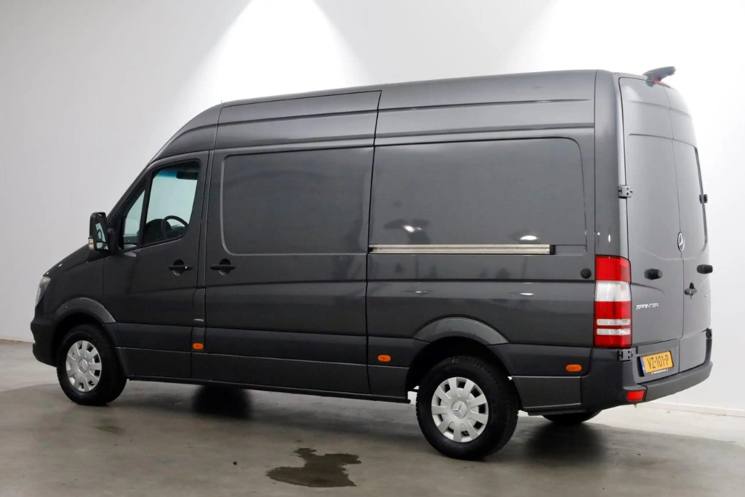 Mercedes-Benz - Sprinter