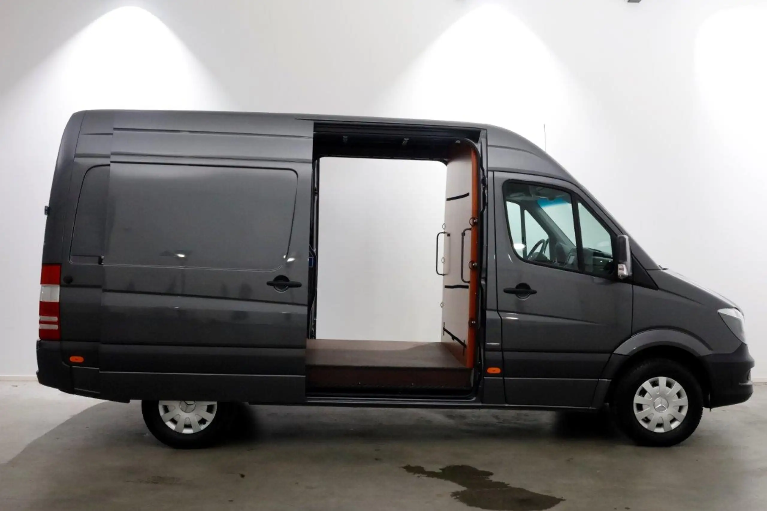 Mercedes-Benz - Sprinter