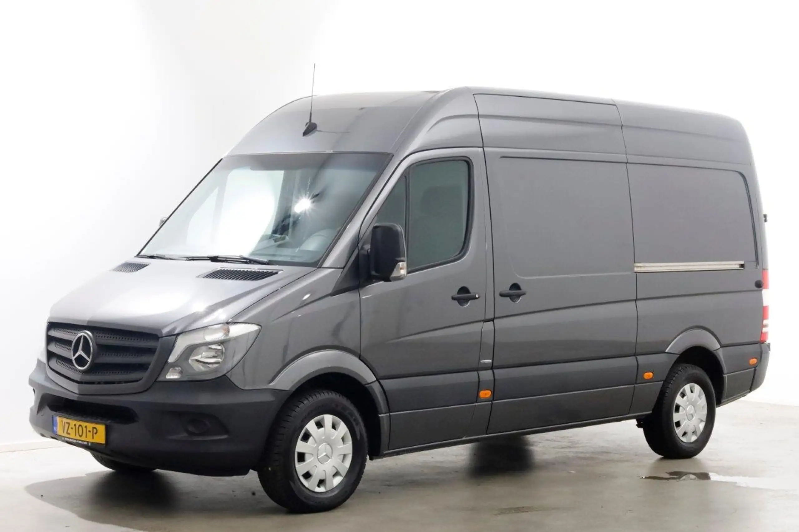 Mercedes-Benz - Sprinter