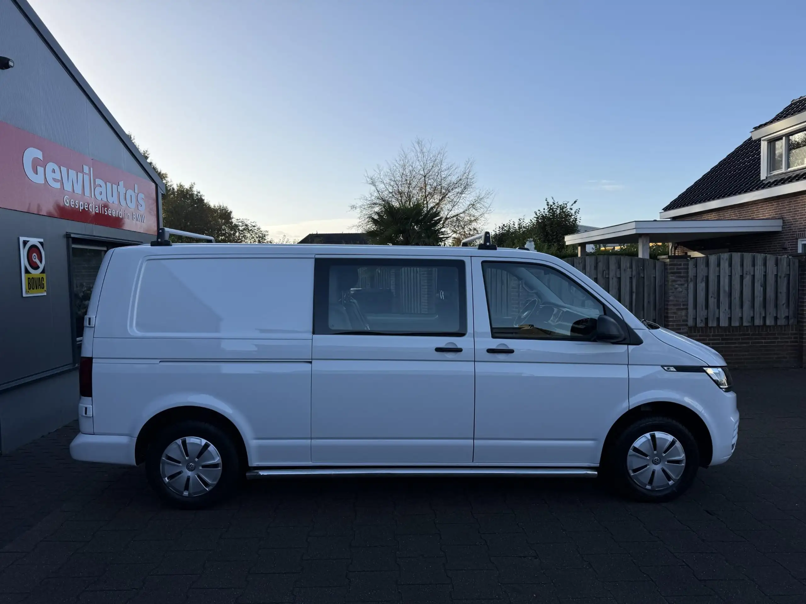 Volkswagen - T6.1 Transporter