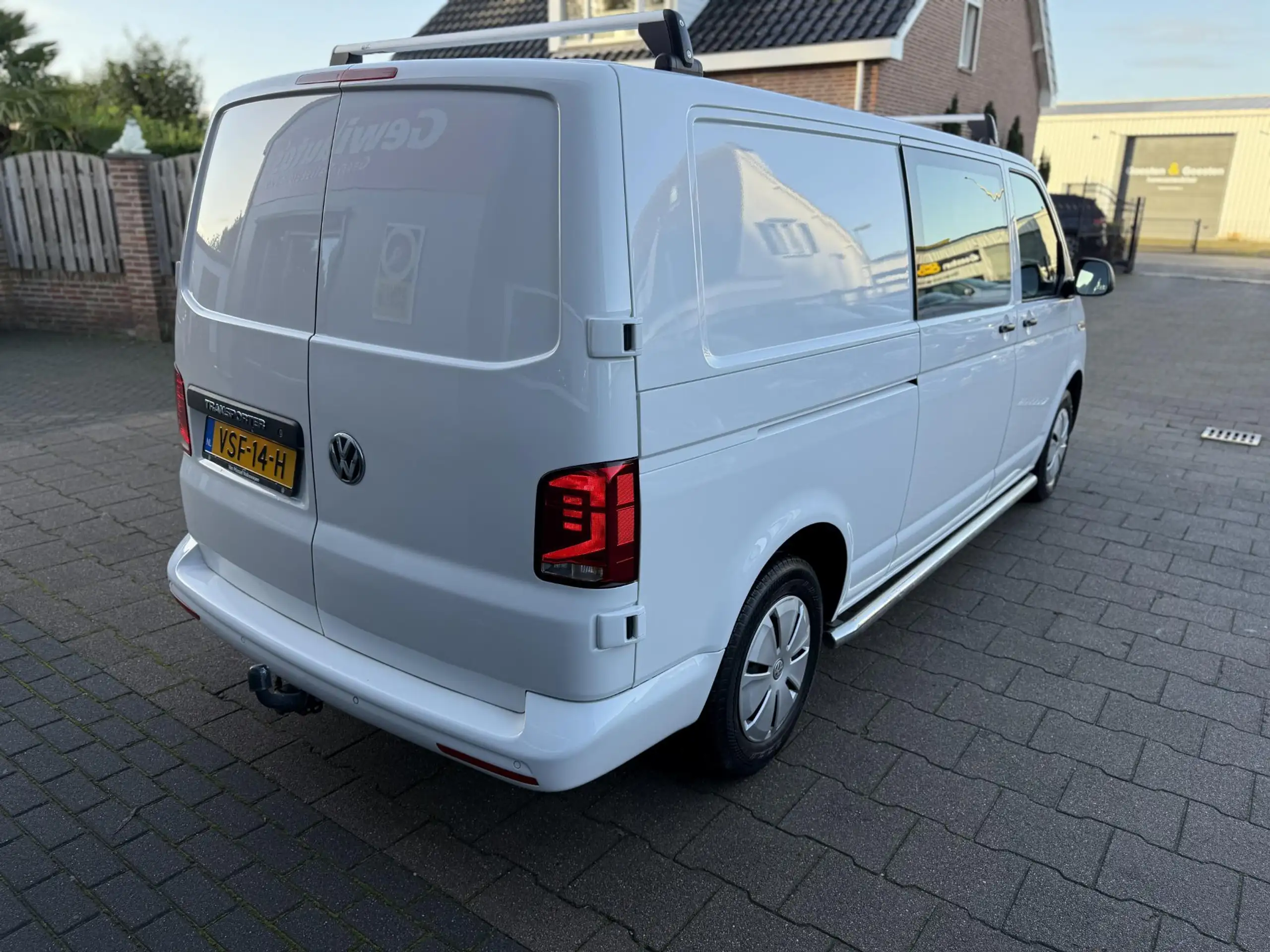 Volkswagen - T6.1 Transporter