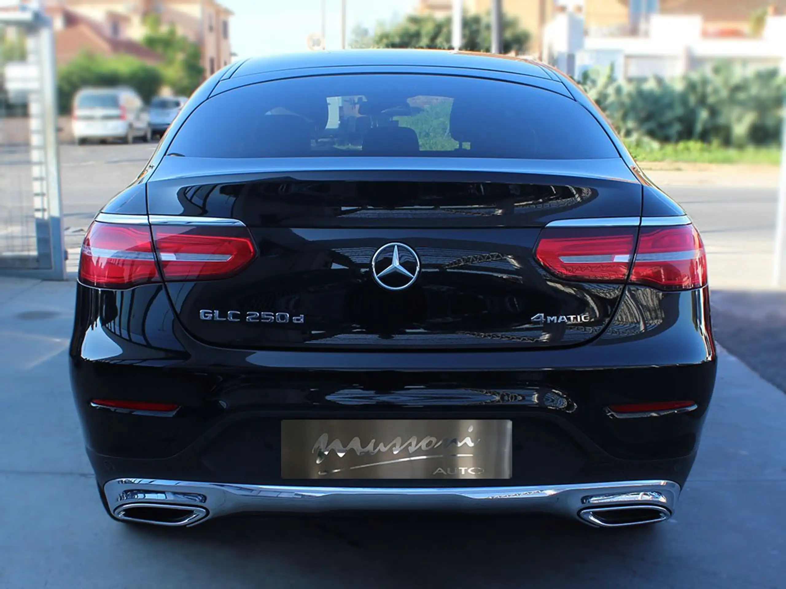 Mercedes-Benz - GLC 250