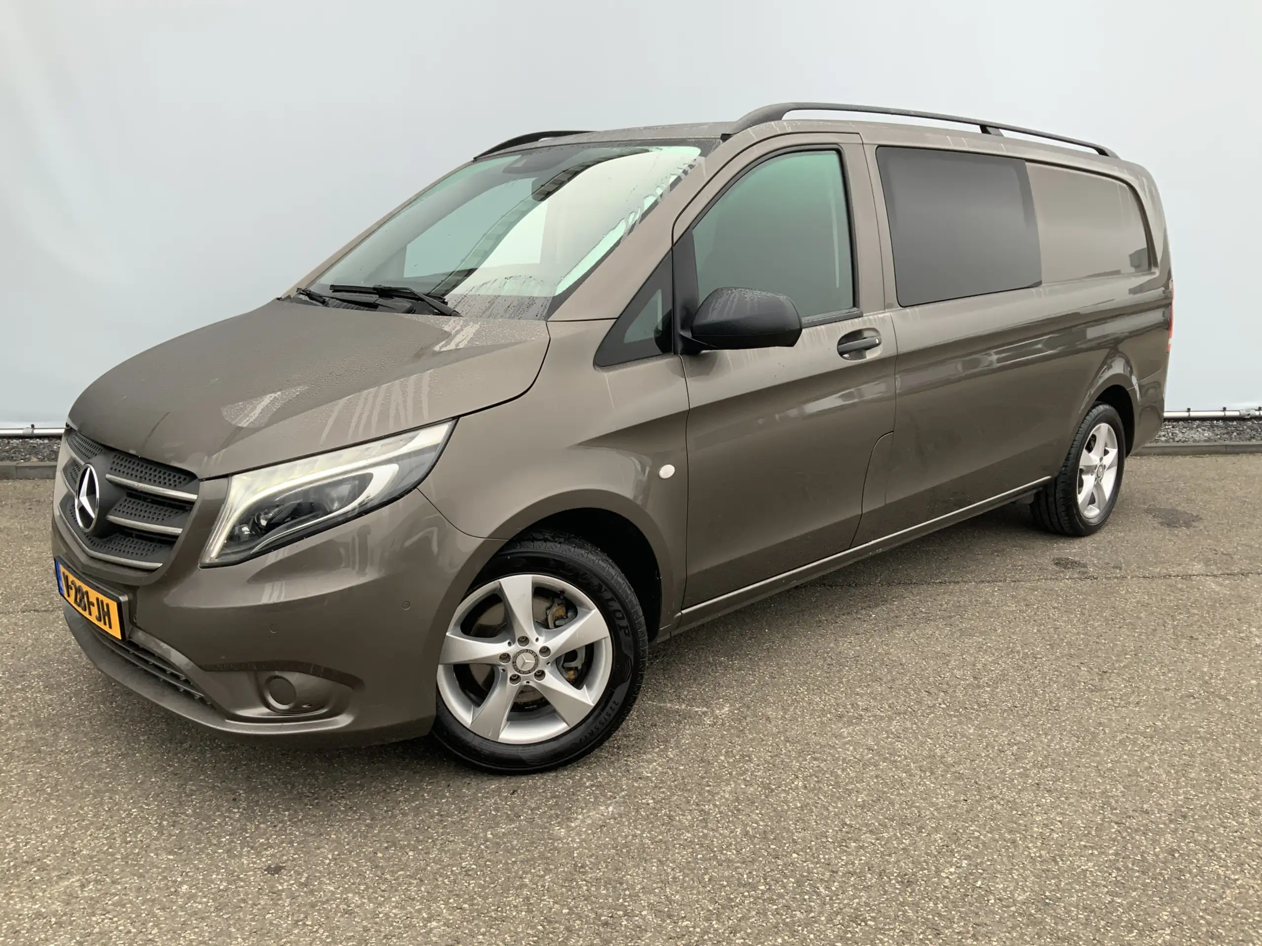 Mercedes-Benz - Vito